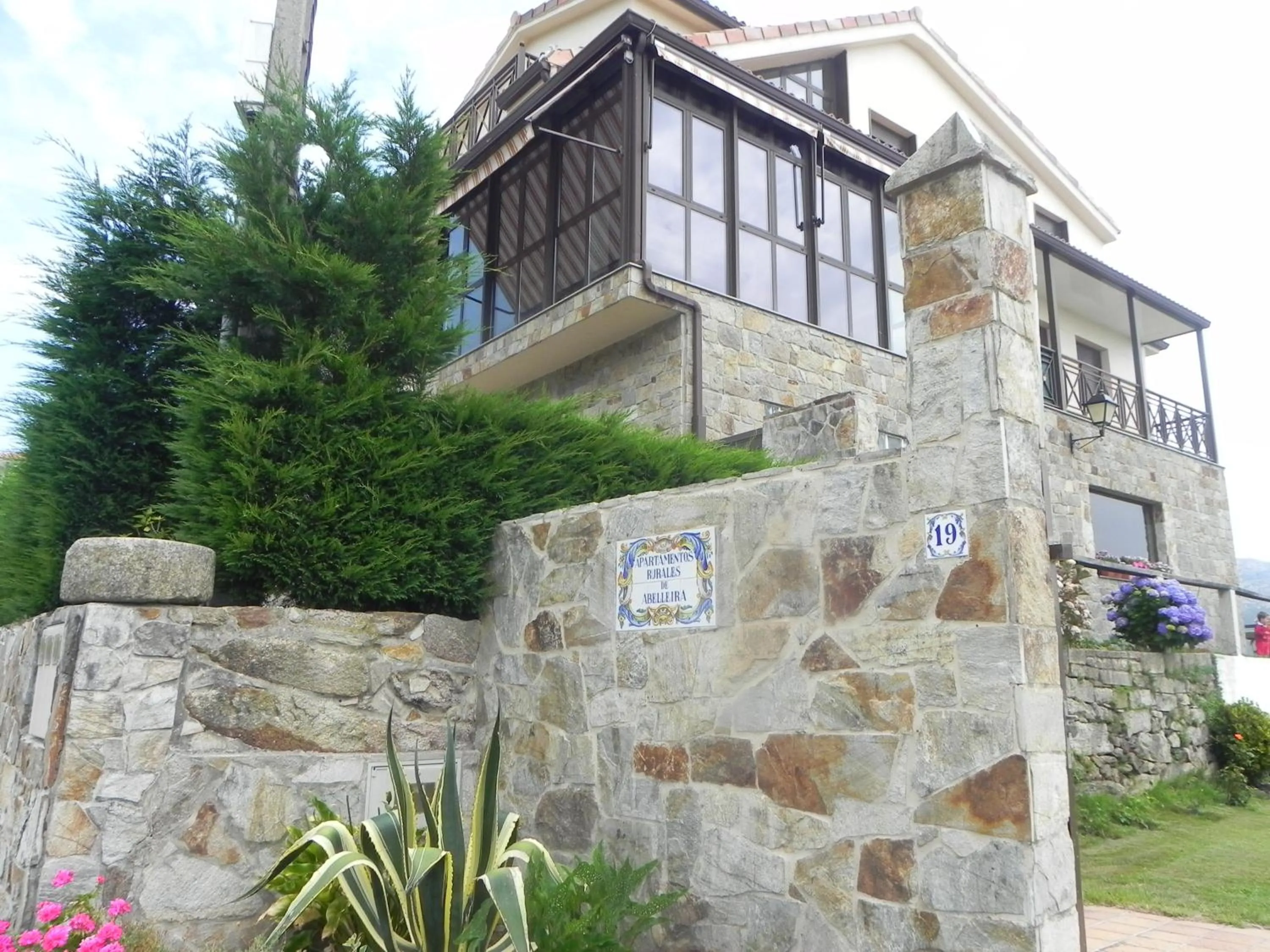 Facade/entrance in Apartamentos Rurales de Abelleira
