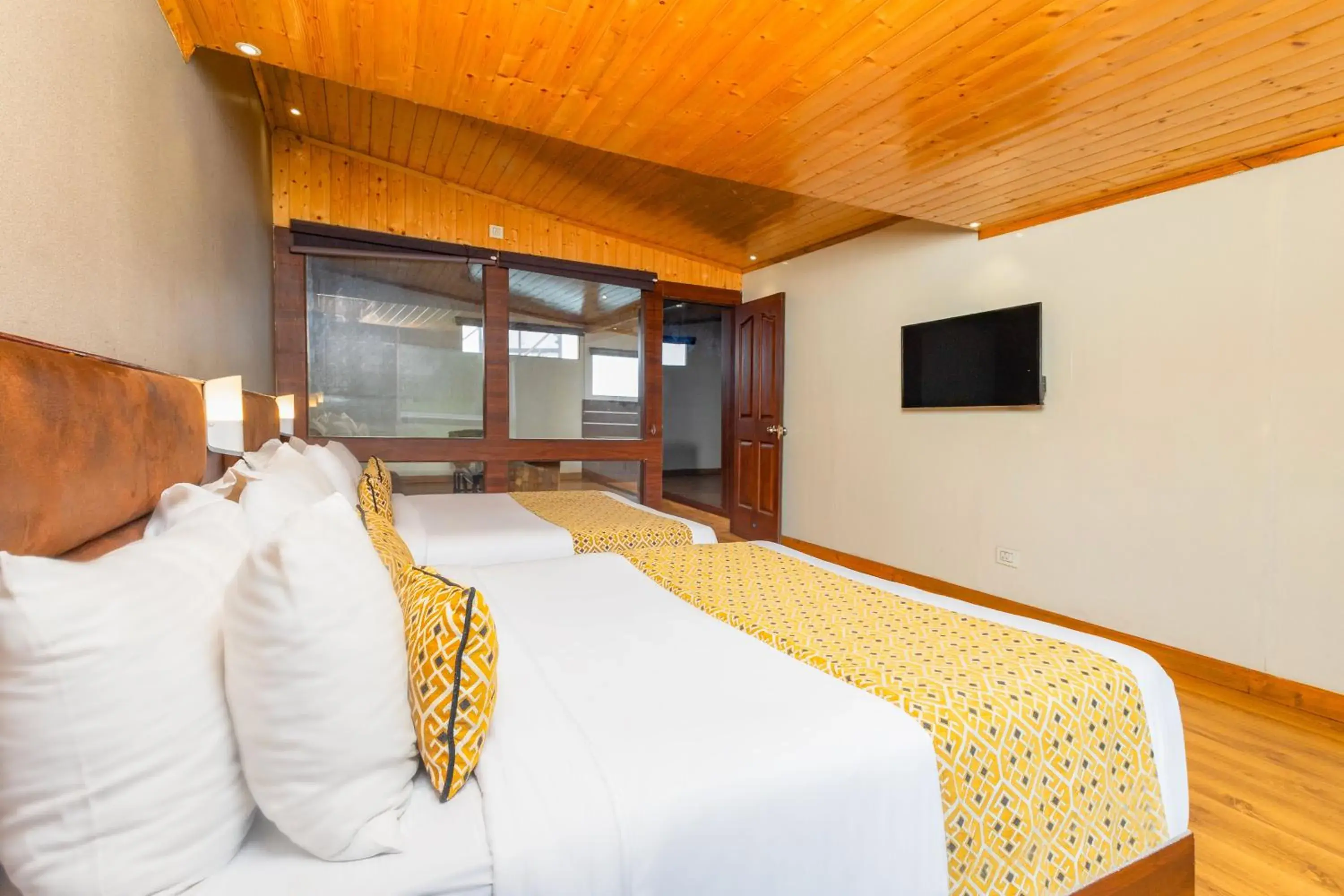 Yashshree Suite in Sumitel Vista 800m from Mall Road Yashshree Suite in Sumitel Vista 800m from Mall Road