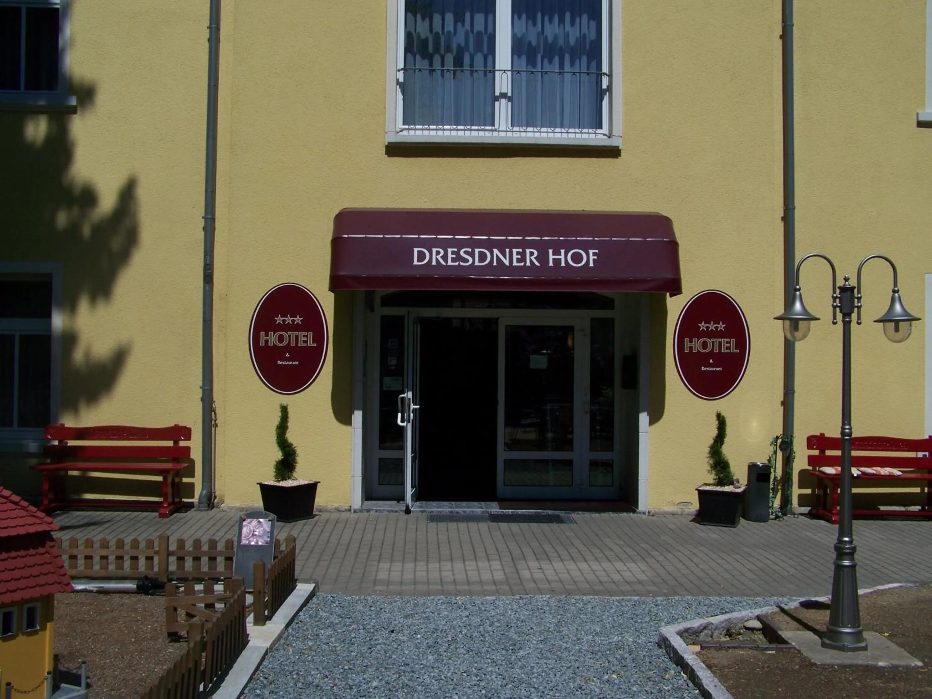 Facade/entrance in Dresdner Hof
