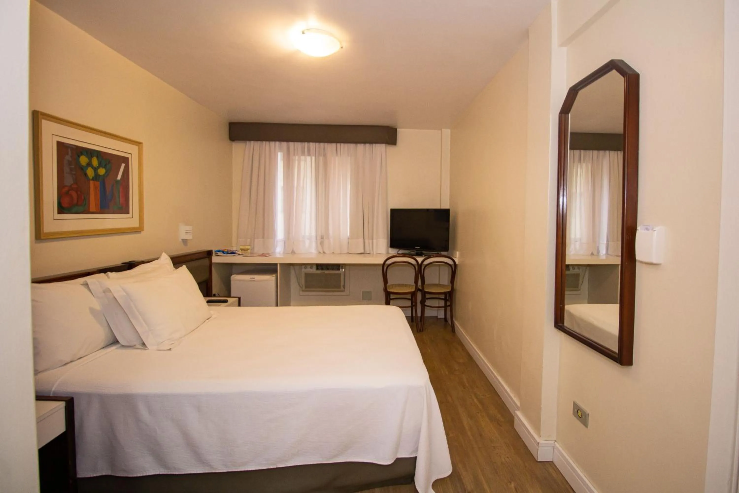 Photo of the whole room, Bed in Trevi Hotel e Business