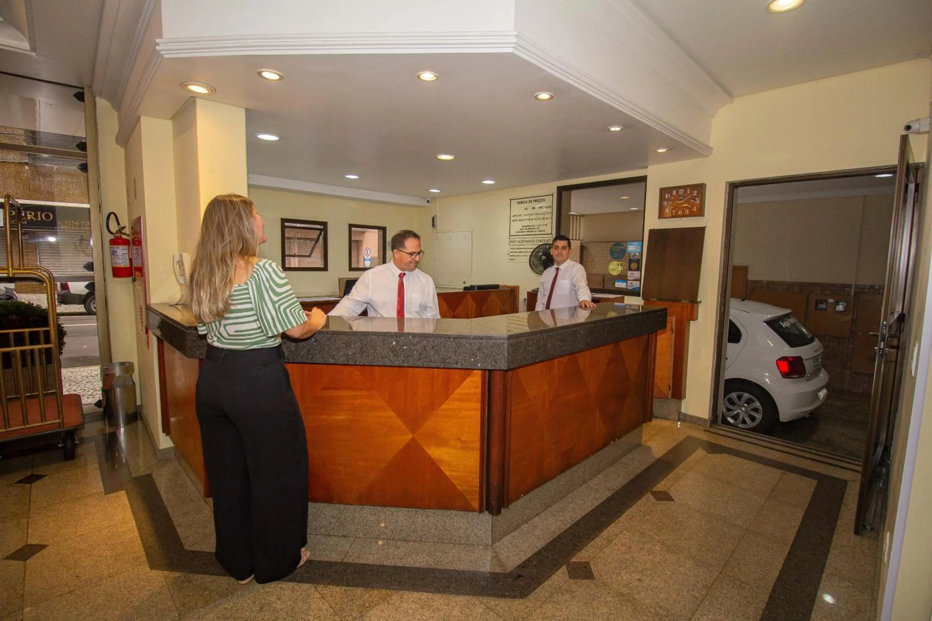 Lobby or reception in Trevi Hotel e Business