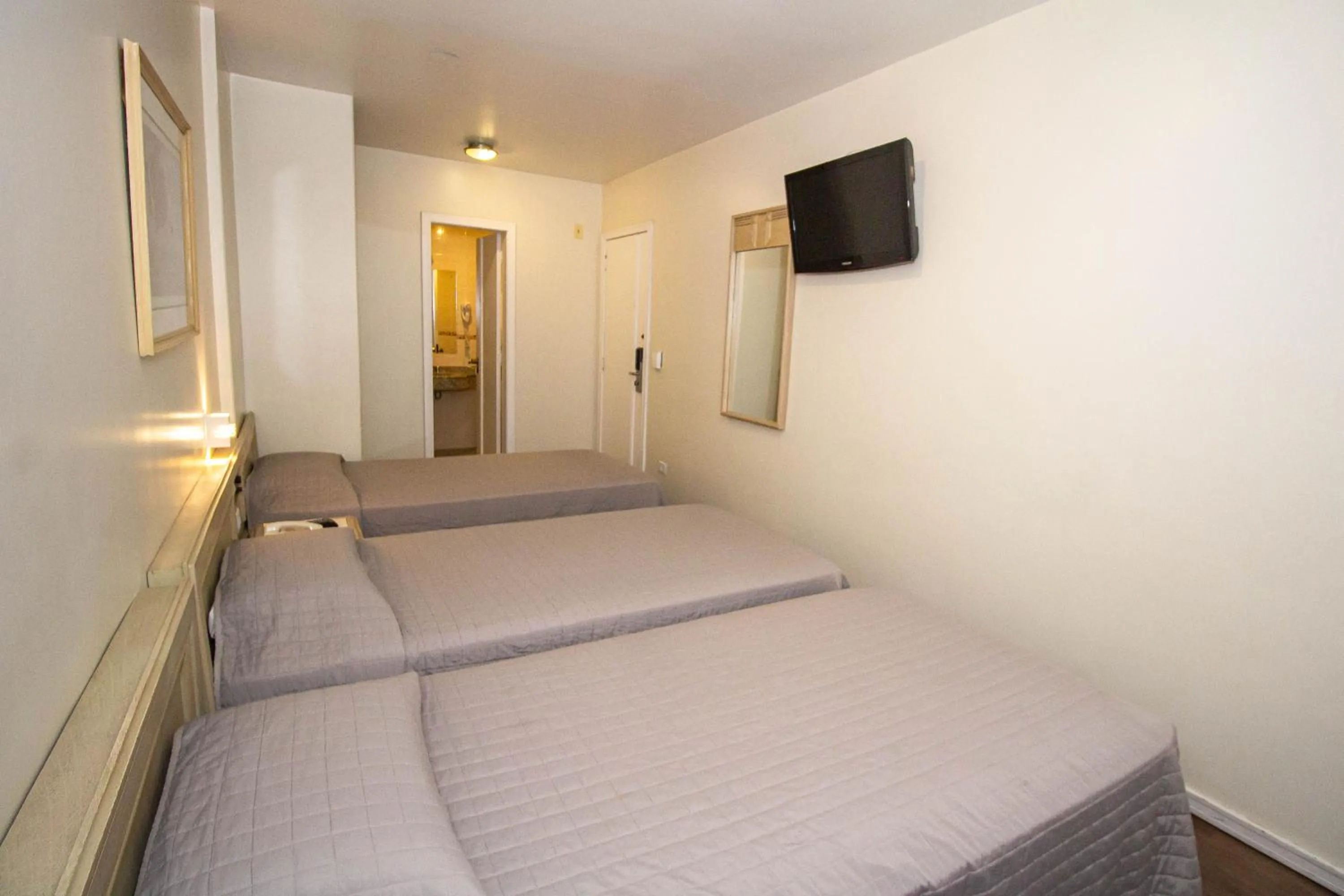 Photo of the whole room, Bed in Trevi Hotel e Business