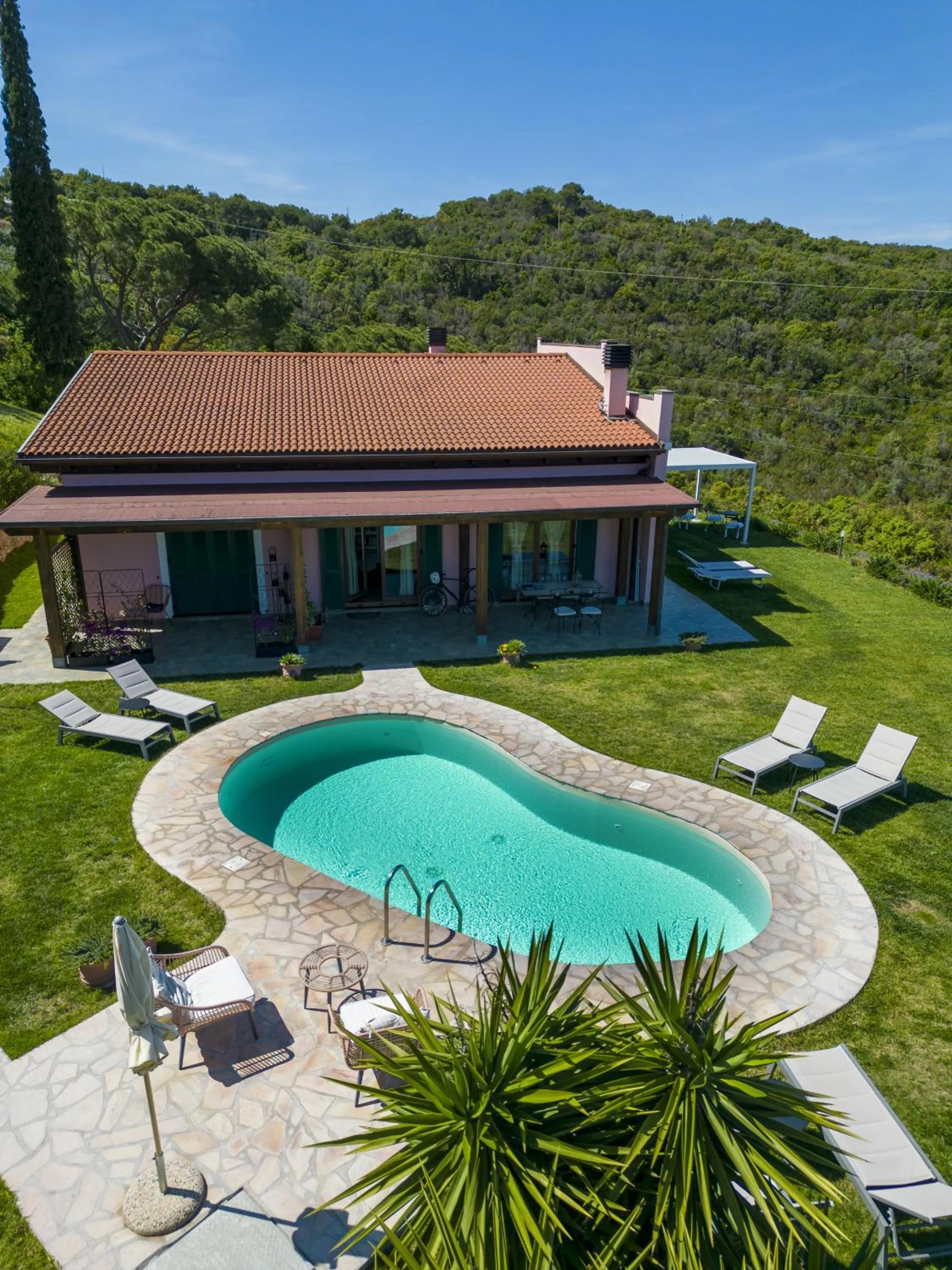 Swimming pool in Fonte Murata B&B