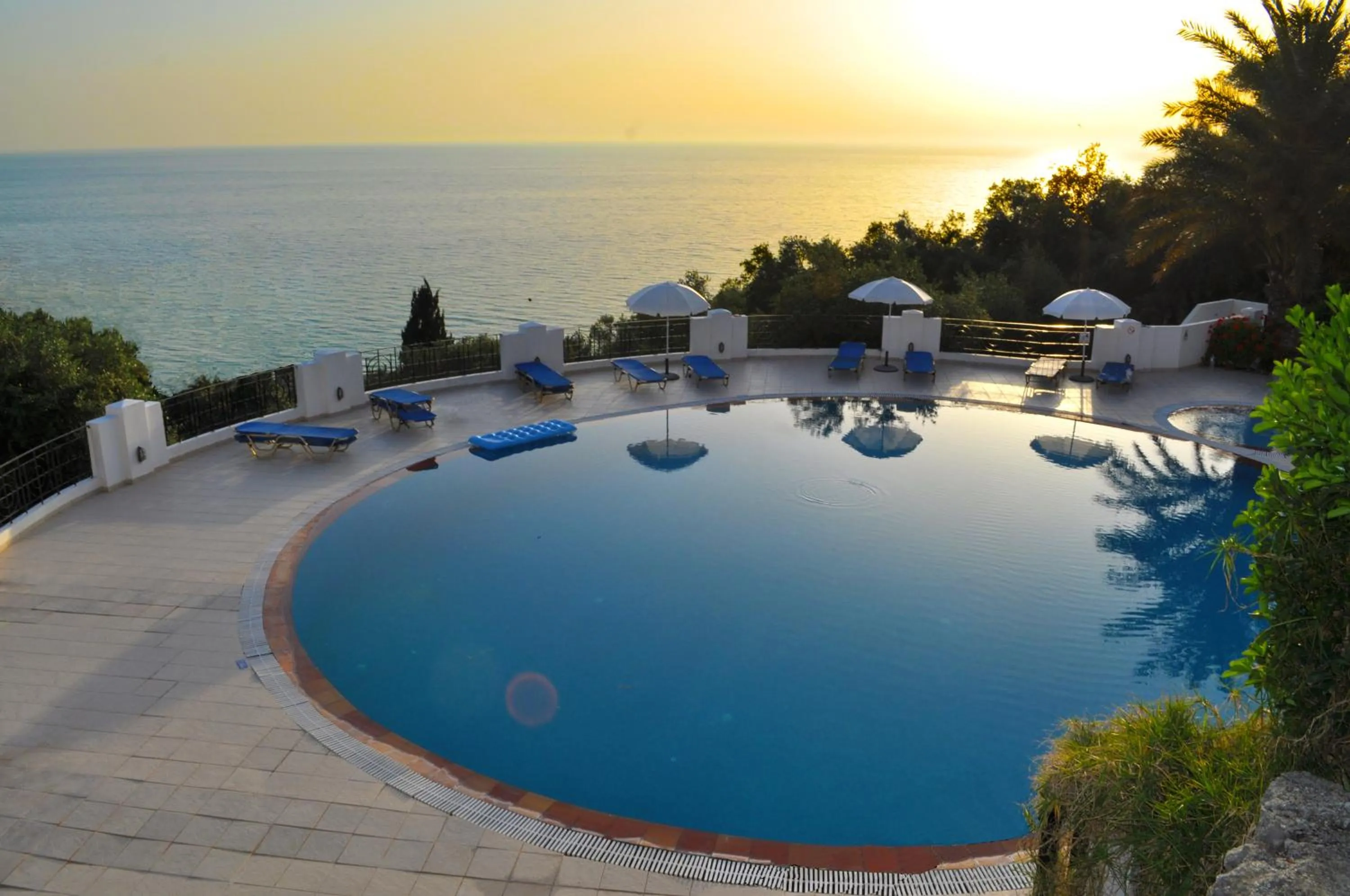 Patio in Studio Apartments Maria with Pool - Agios Gordios Beach
