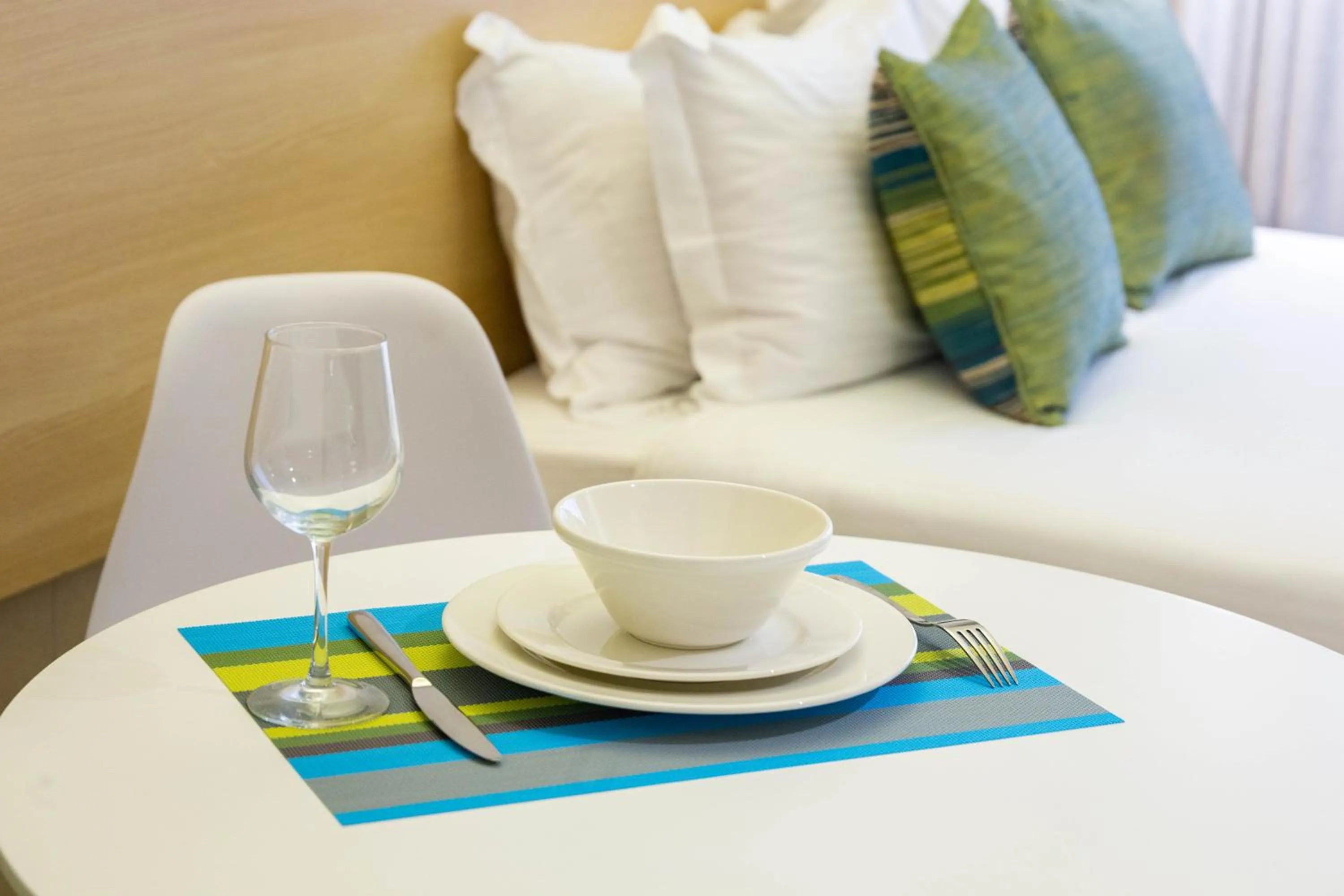 Coffee/tea facilities in Kozi Suites Nairobi Airport