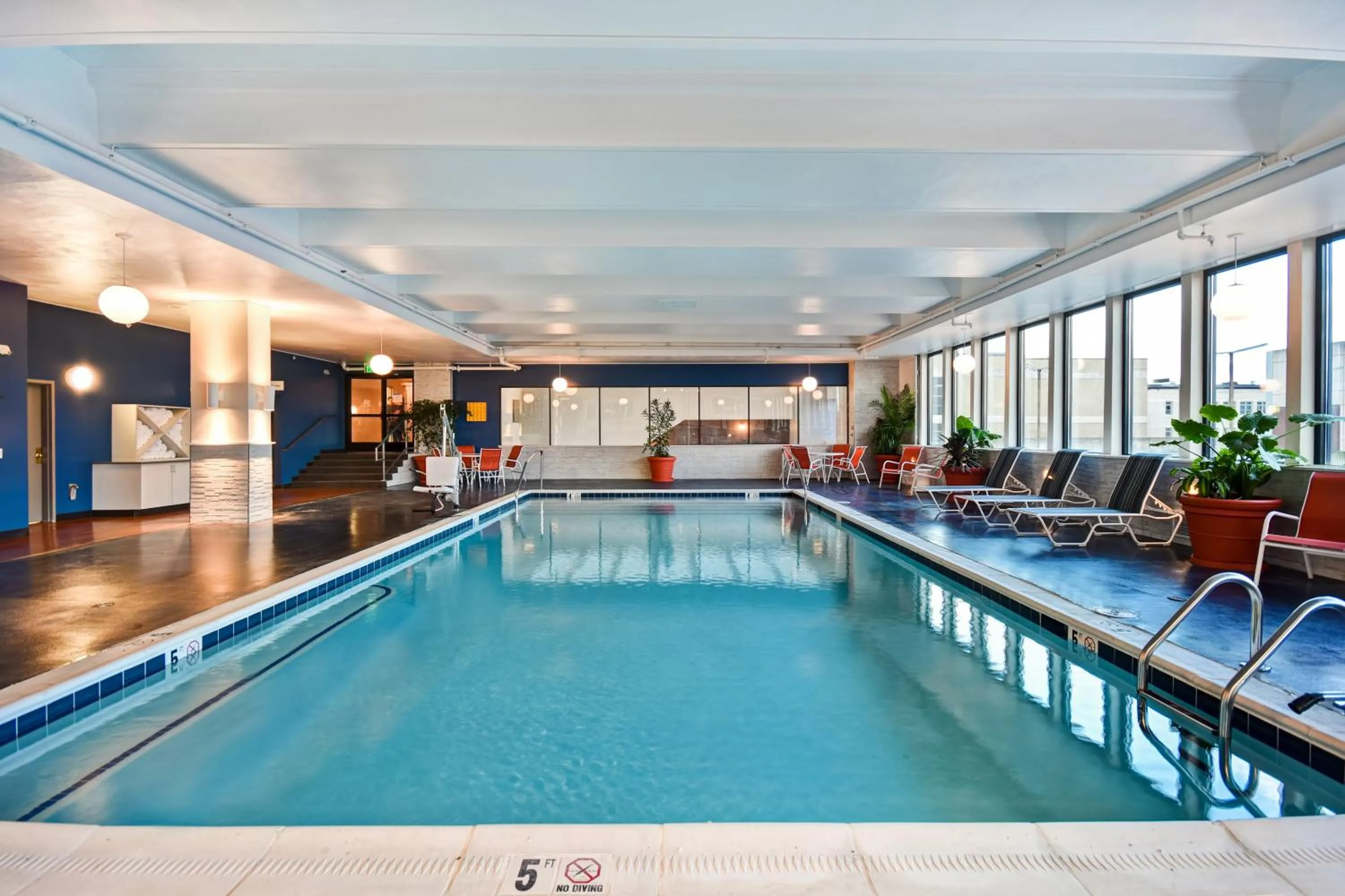 Swimming pool in Holiday Inn Lancaster by IHG