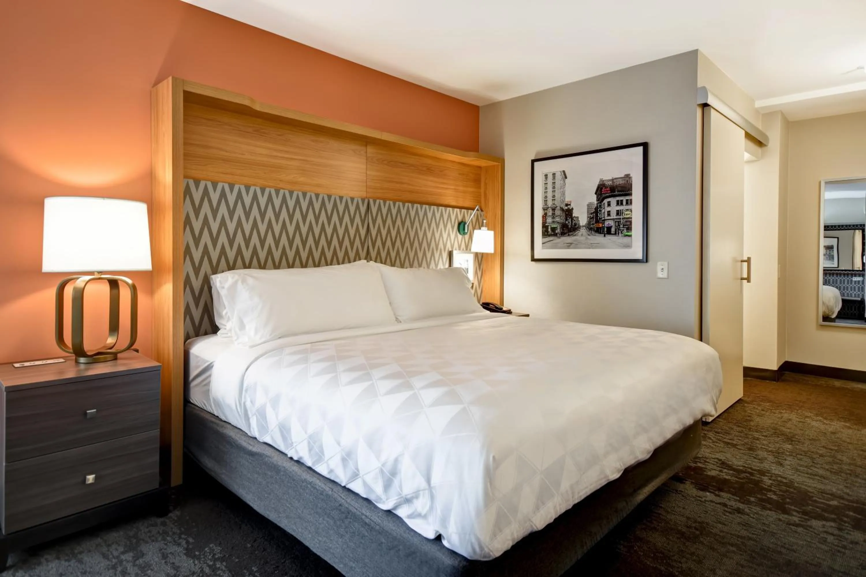 Photo of the whole room, Bed in Holiday Inn Lancaster by IHG