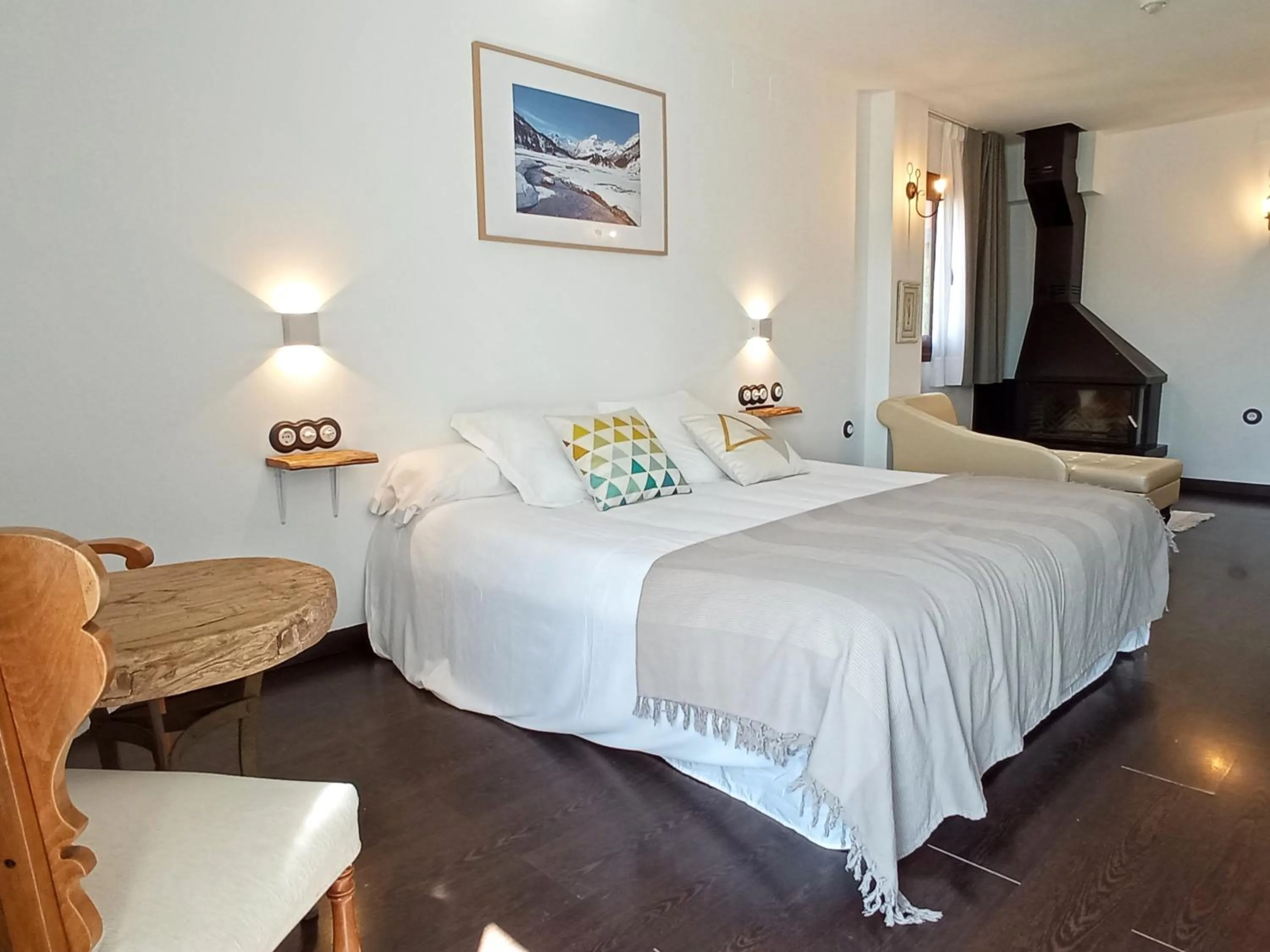 Photo of the whole room, Bed in Hotel Boutique La Casa del Río