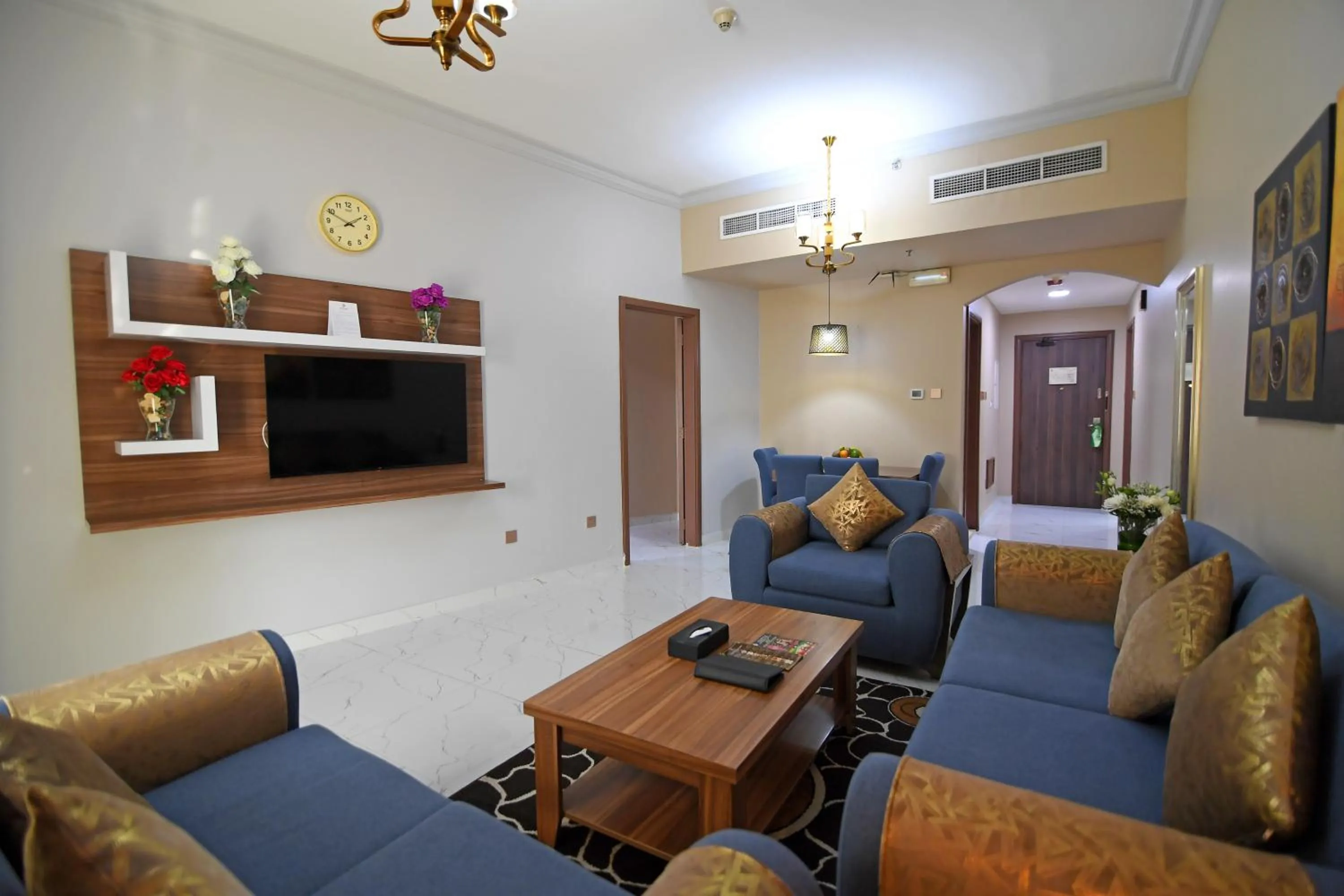 TV and multimedia in Emirates Stars Hotel Apartments Dubai