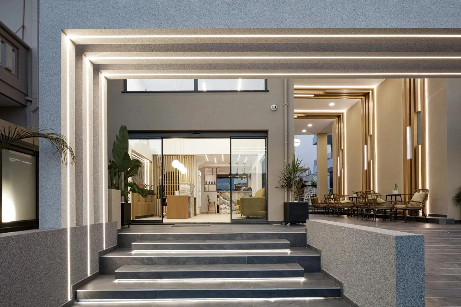 Facade/entrance in Sapphire Blue Suites