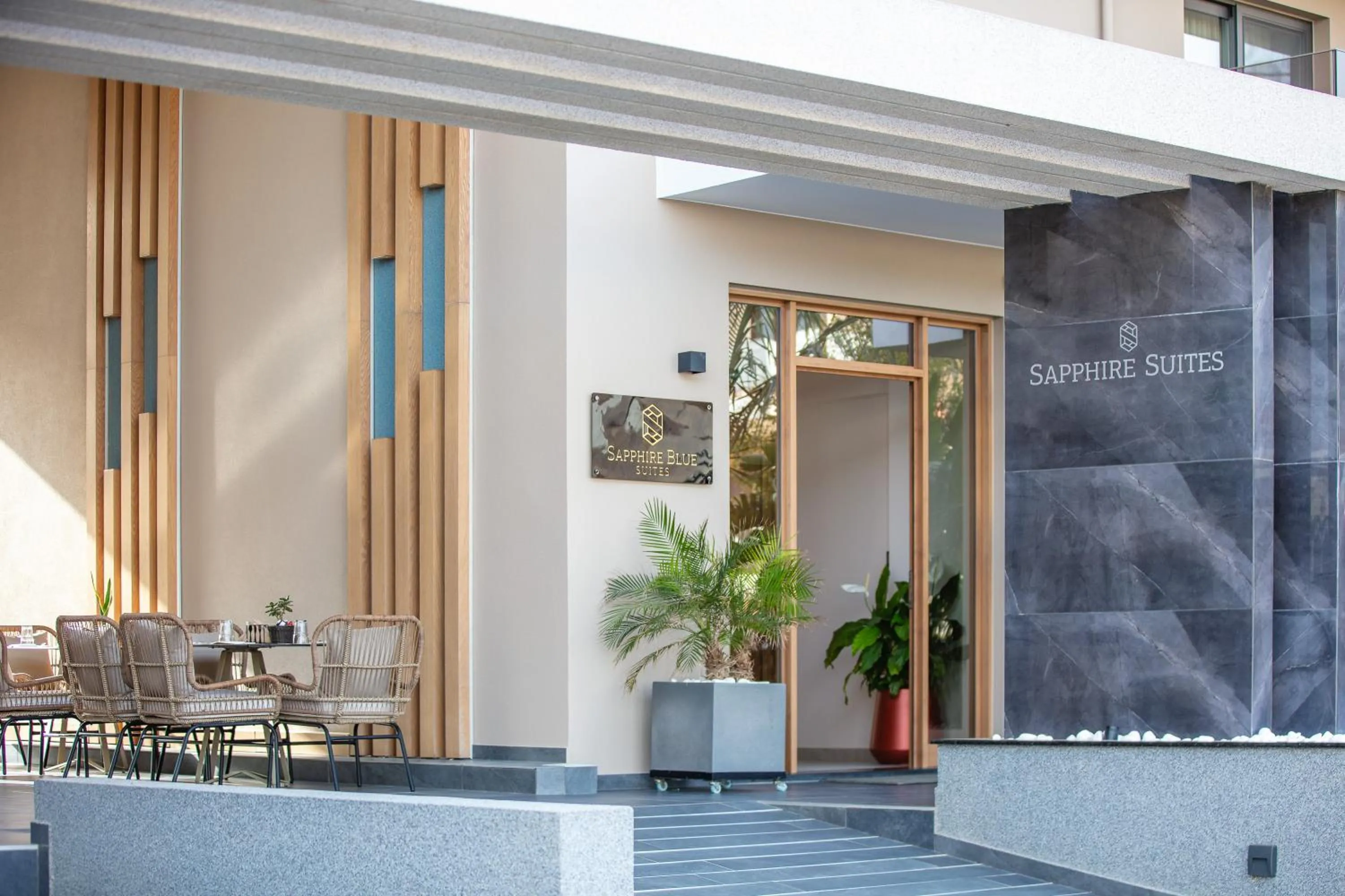 Facade/entrance in Sapphire Blue Suites