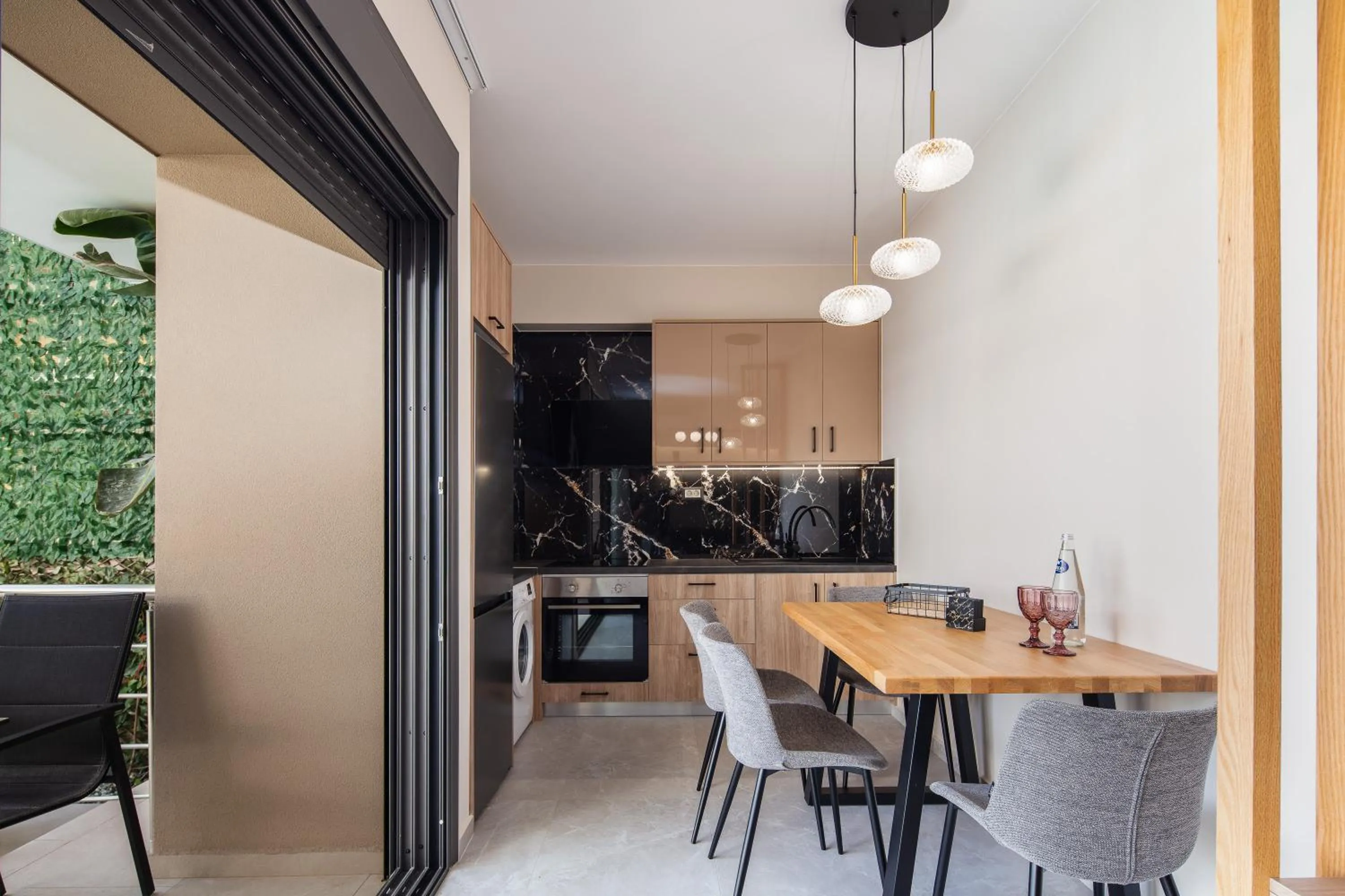 Kitchen or kitchenette in Sapphire Horizon Suites