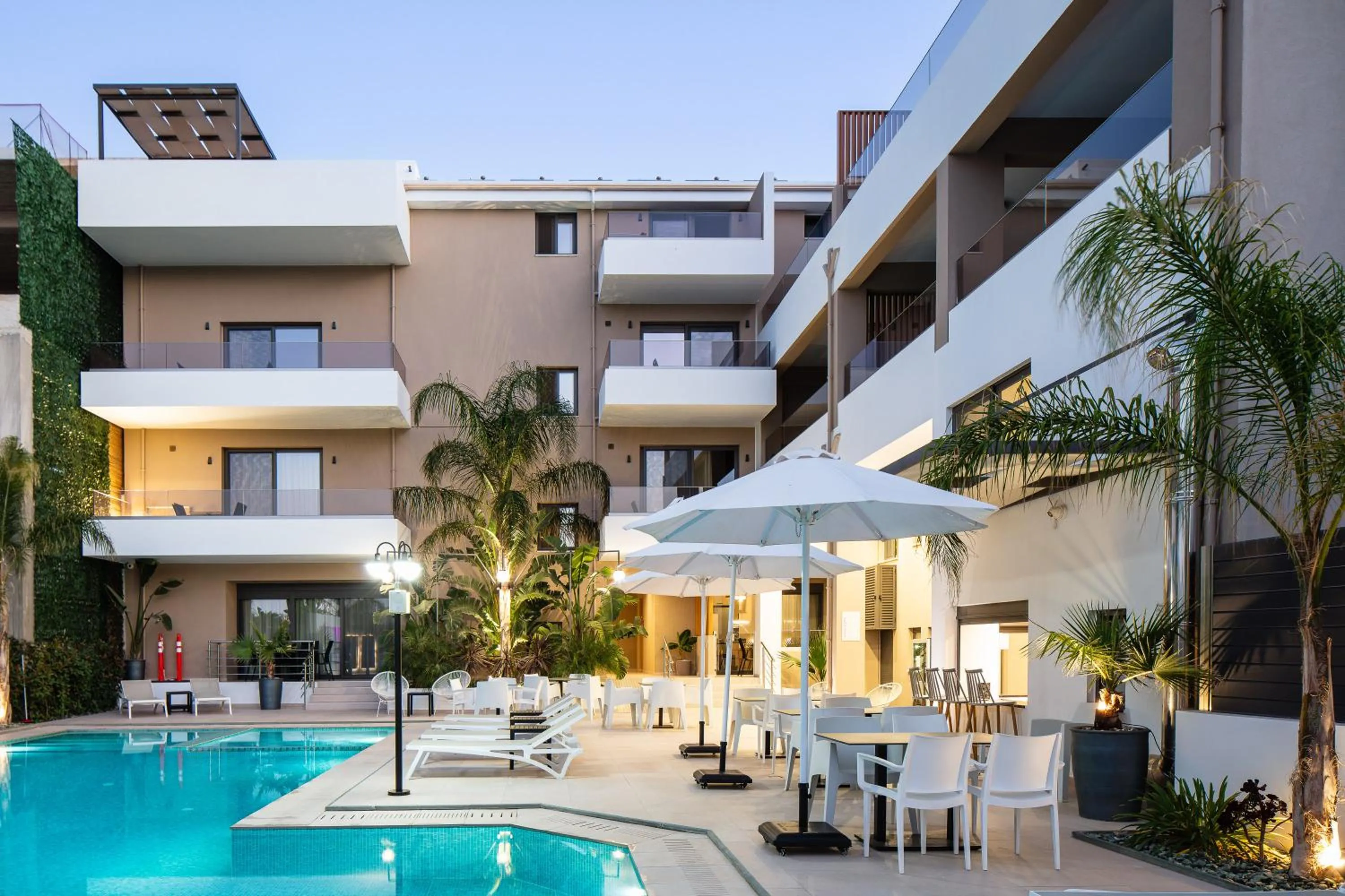 Swimming pool in Sapphire Horizon Suites