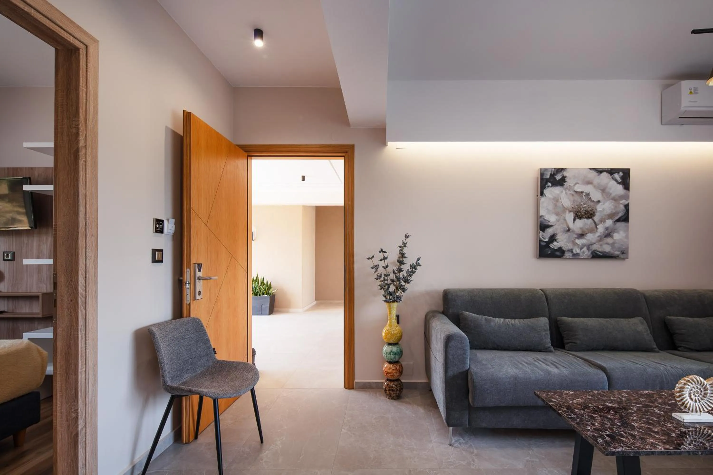 Living room in Sapphire Horizon Suites