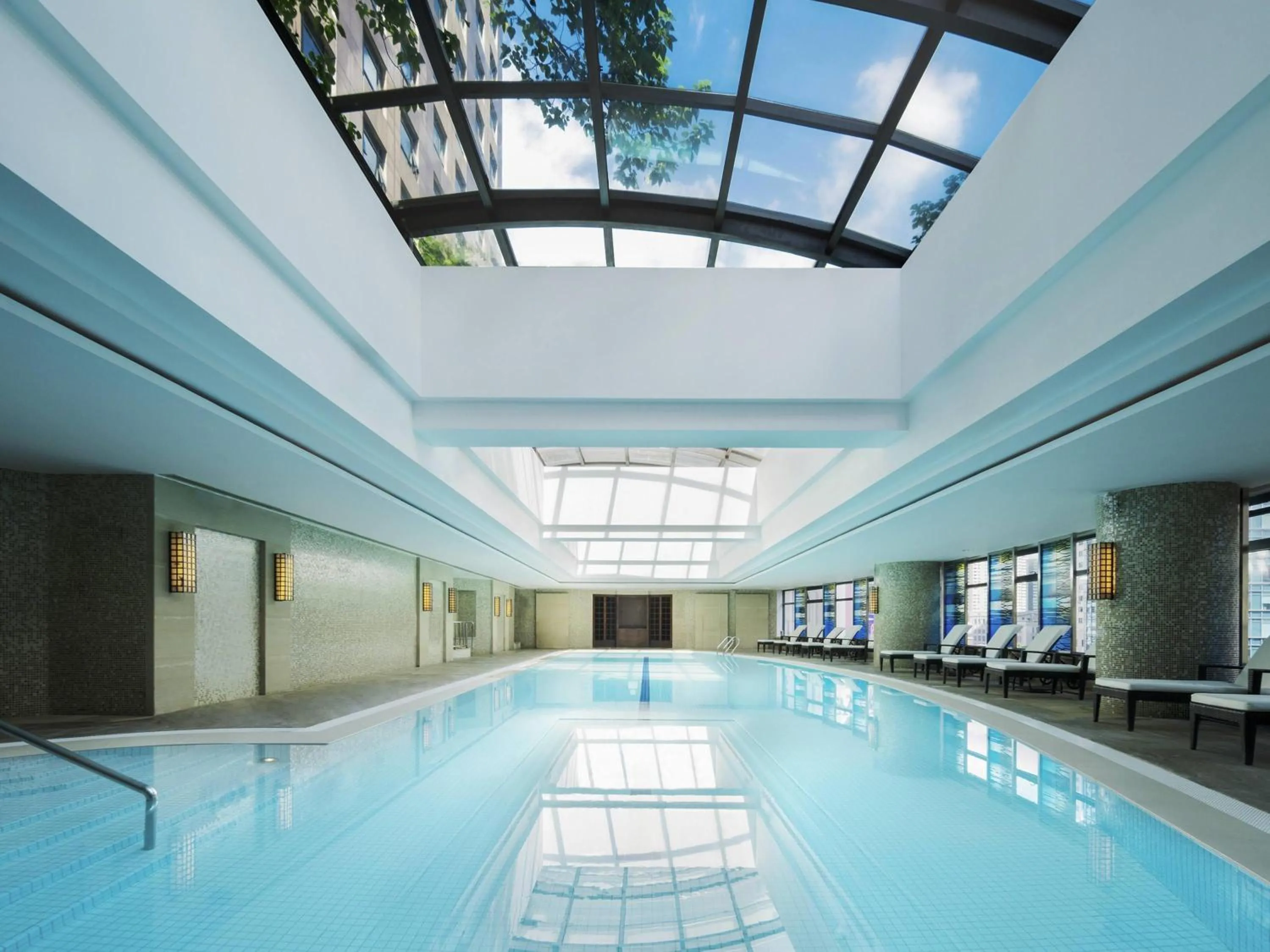 Pool view in Swissôtel Grand Shanghai - Stroll down West Nanjing Road and soak in downtown Shanghai vibrancy