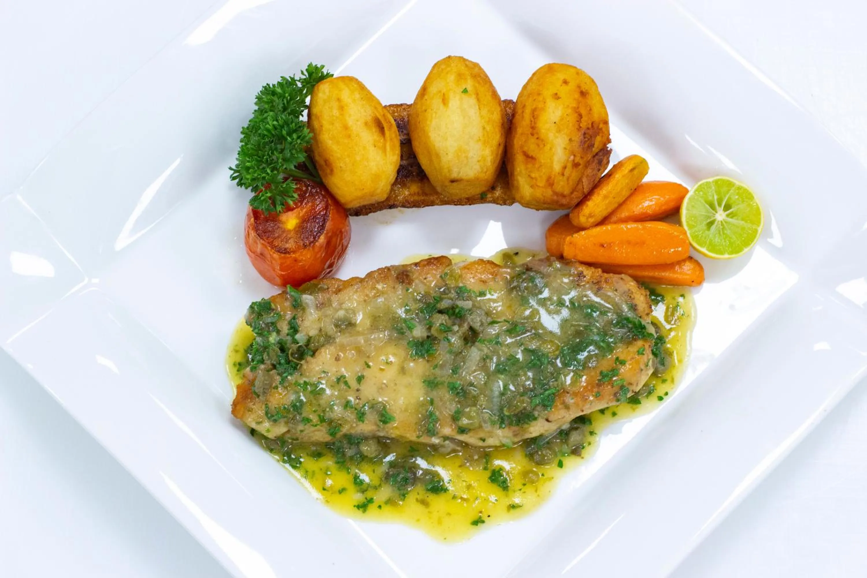 Restaurant/places to eat in MERINA HOTEL