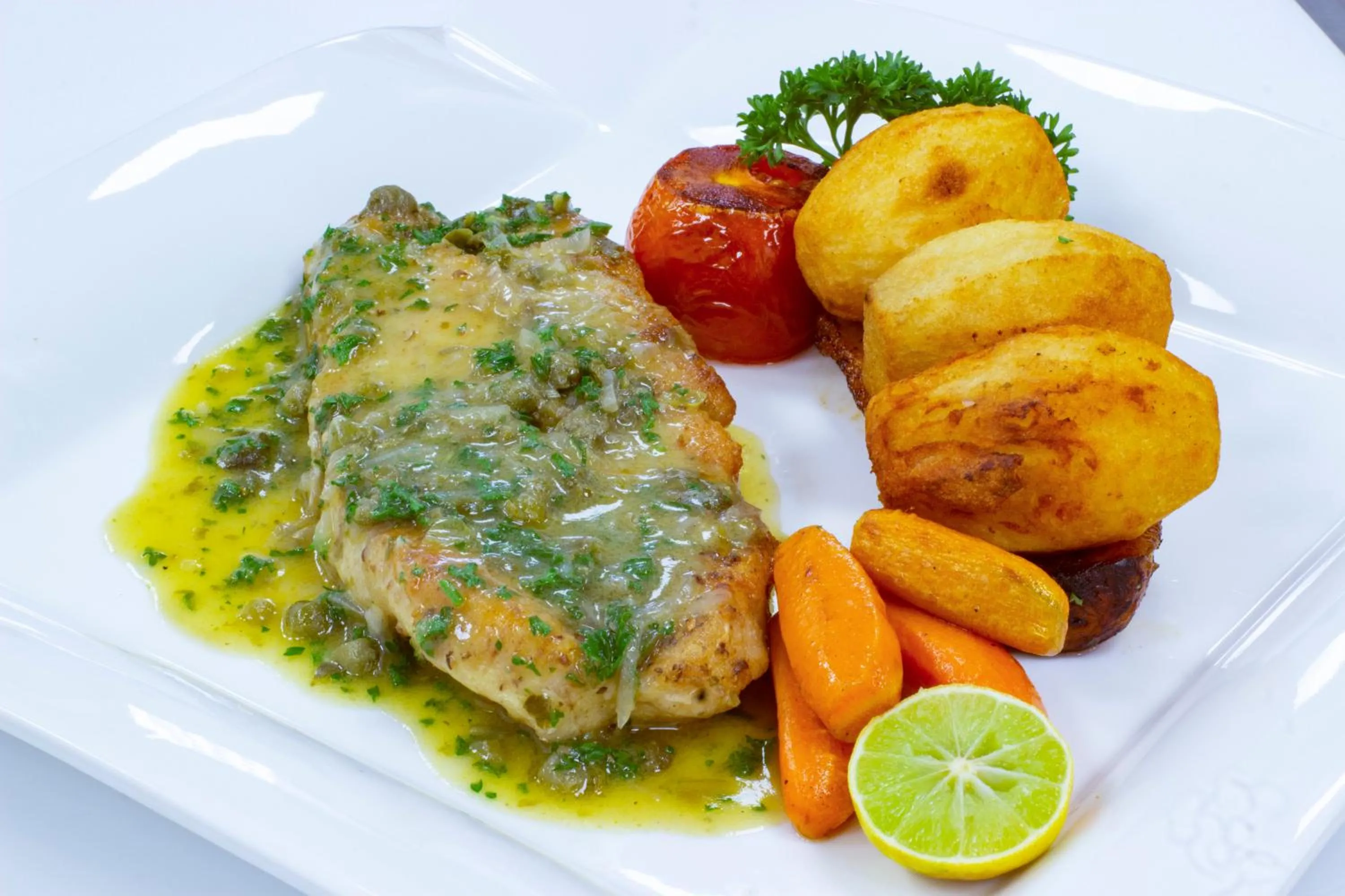 Restaurant/places to eat in MERINA HOTEL