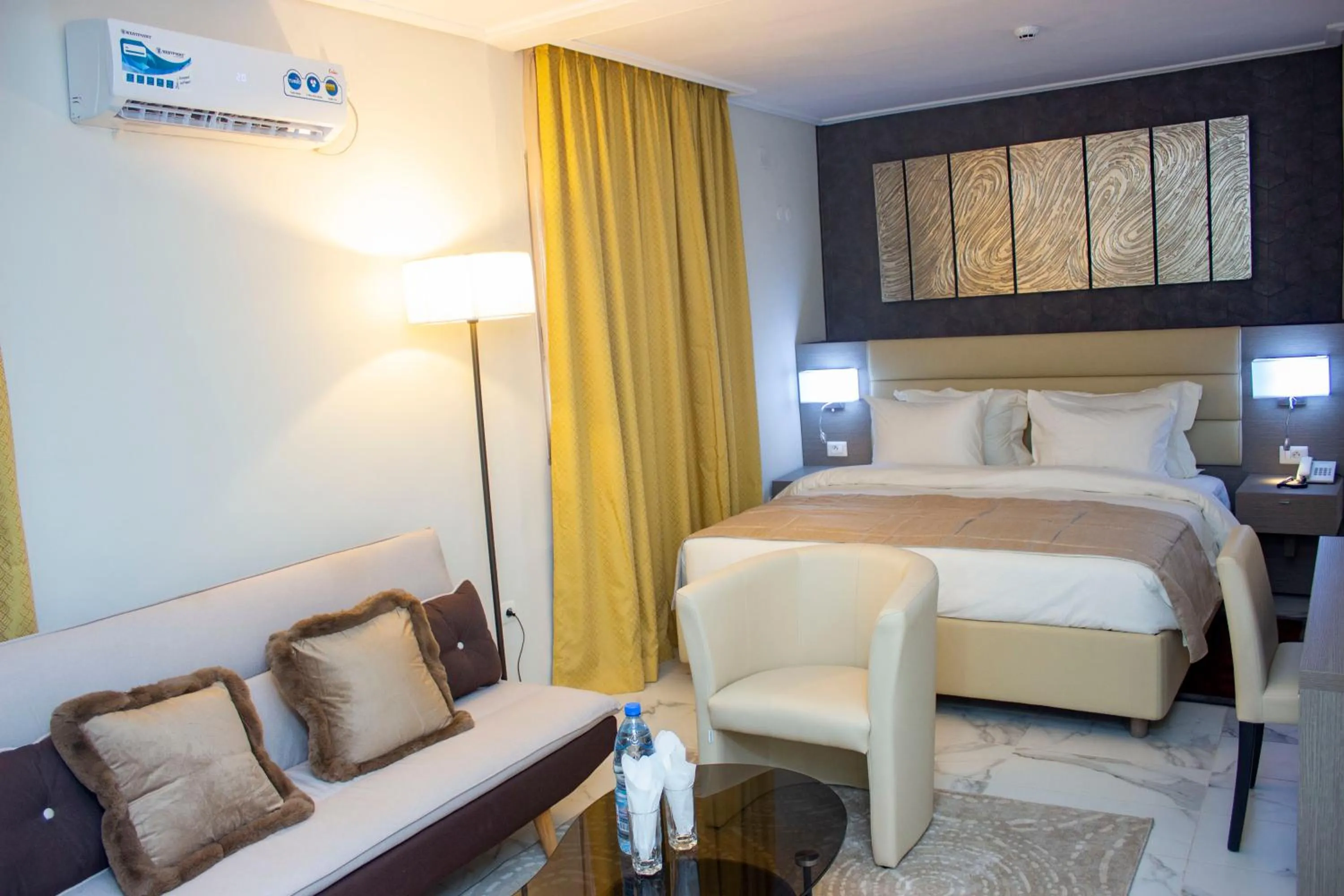 Family, Bed in MERINA HOTEL