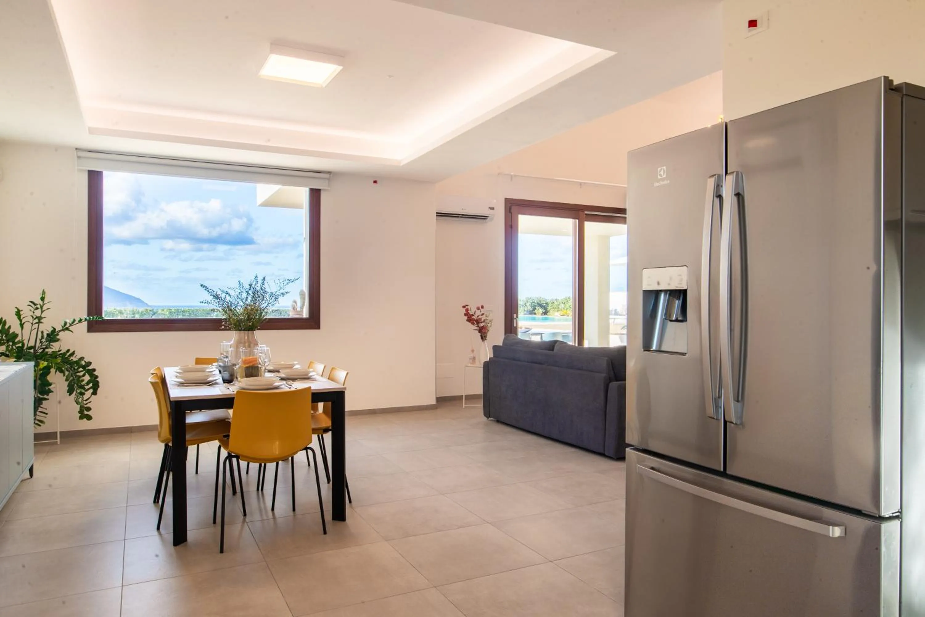 Dining area in Villa Etesiae