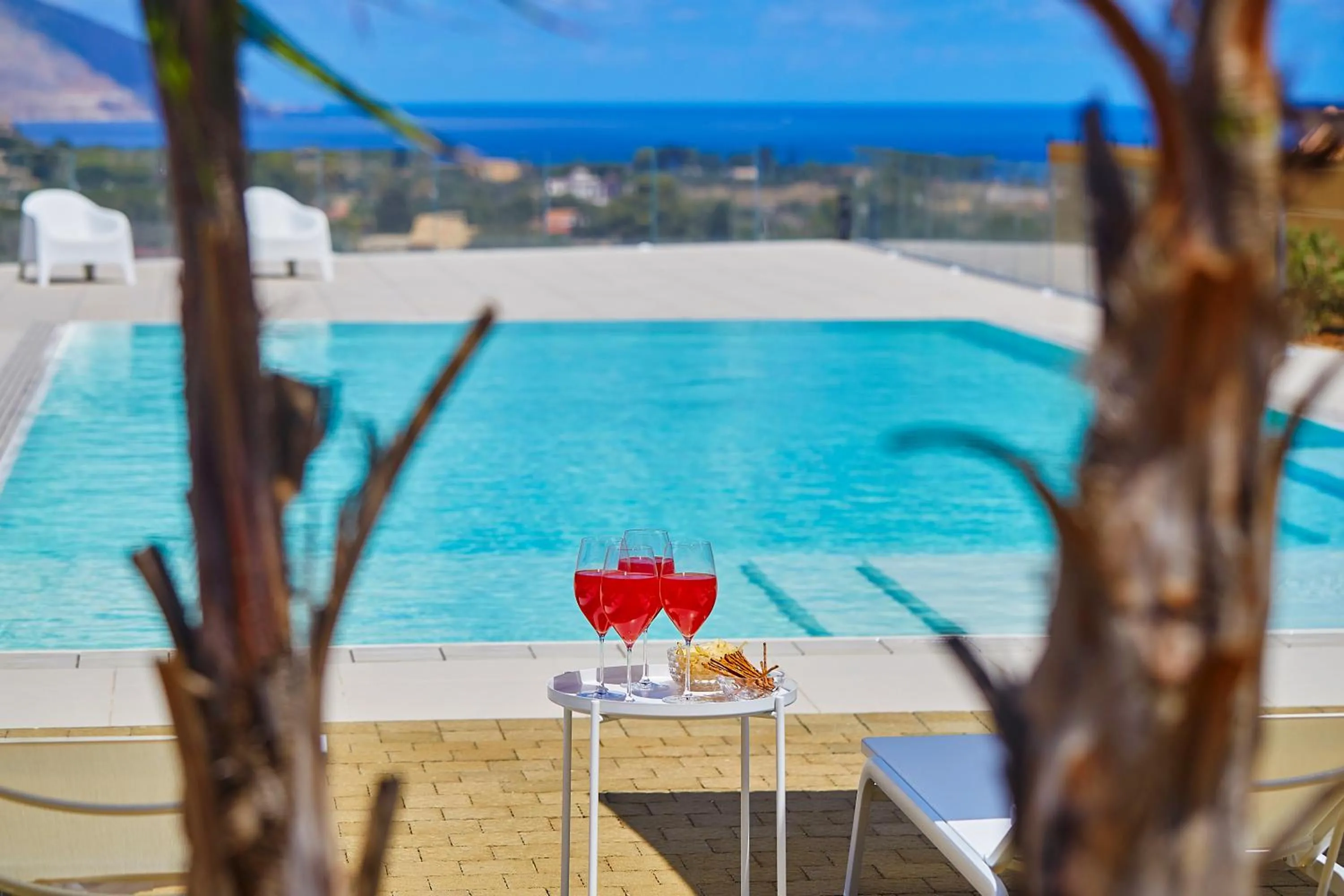 Swimming pool in Villa Etesiae