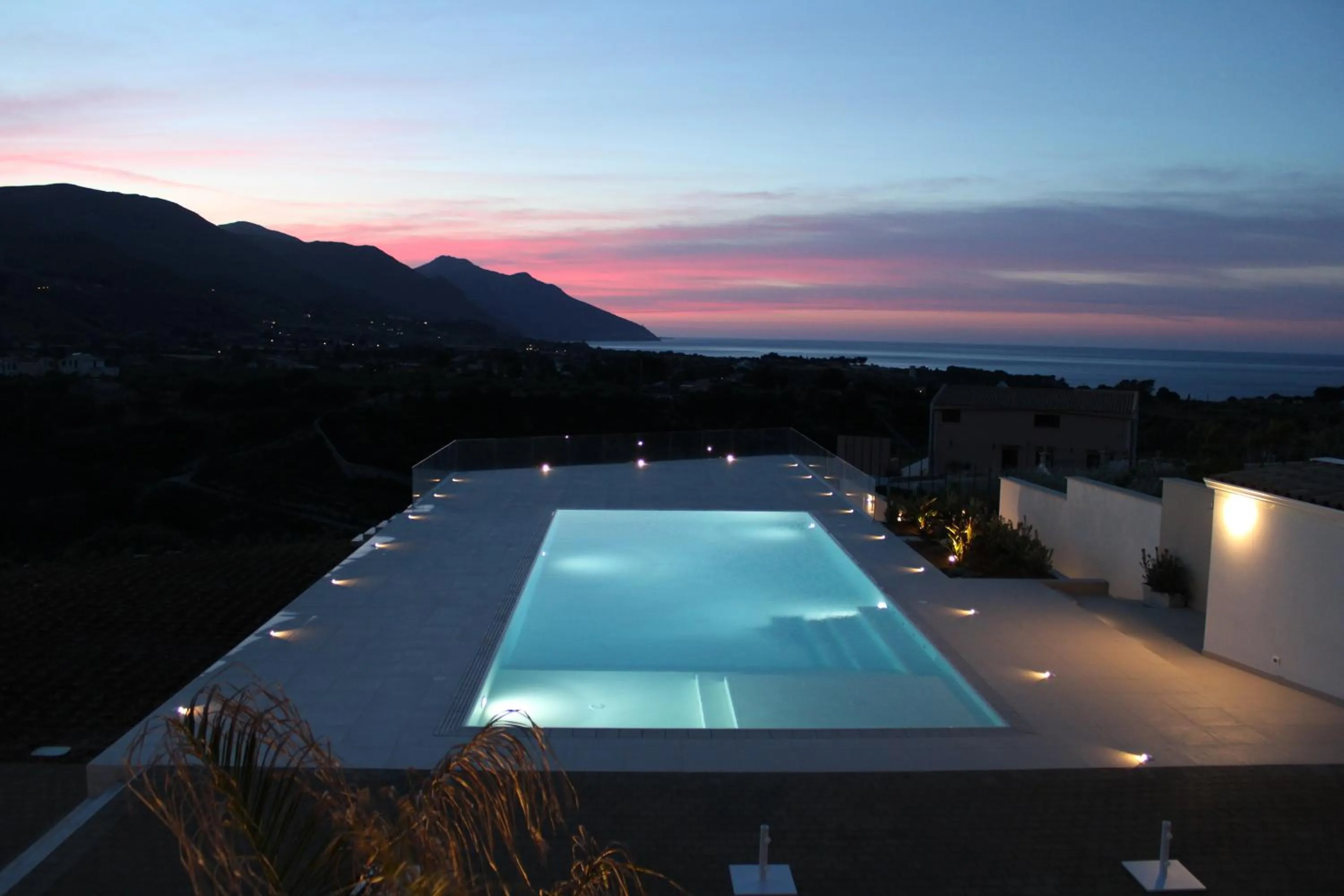 Hot Tub in Villa Etesiae