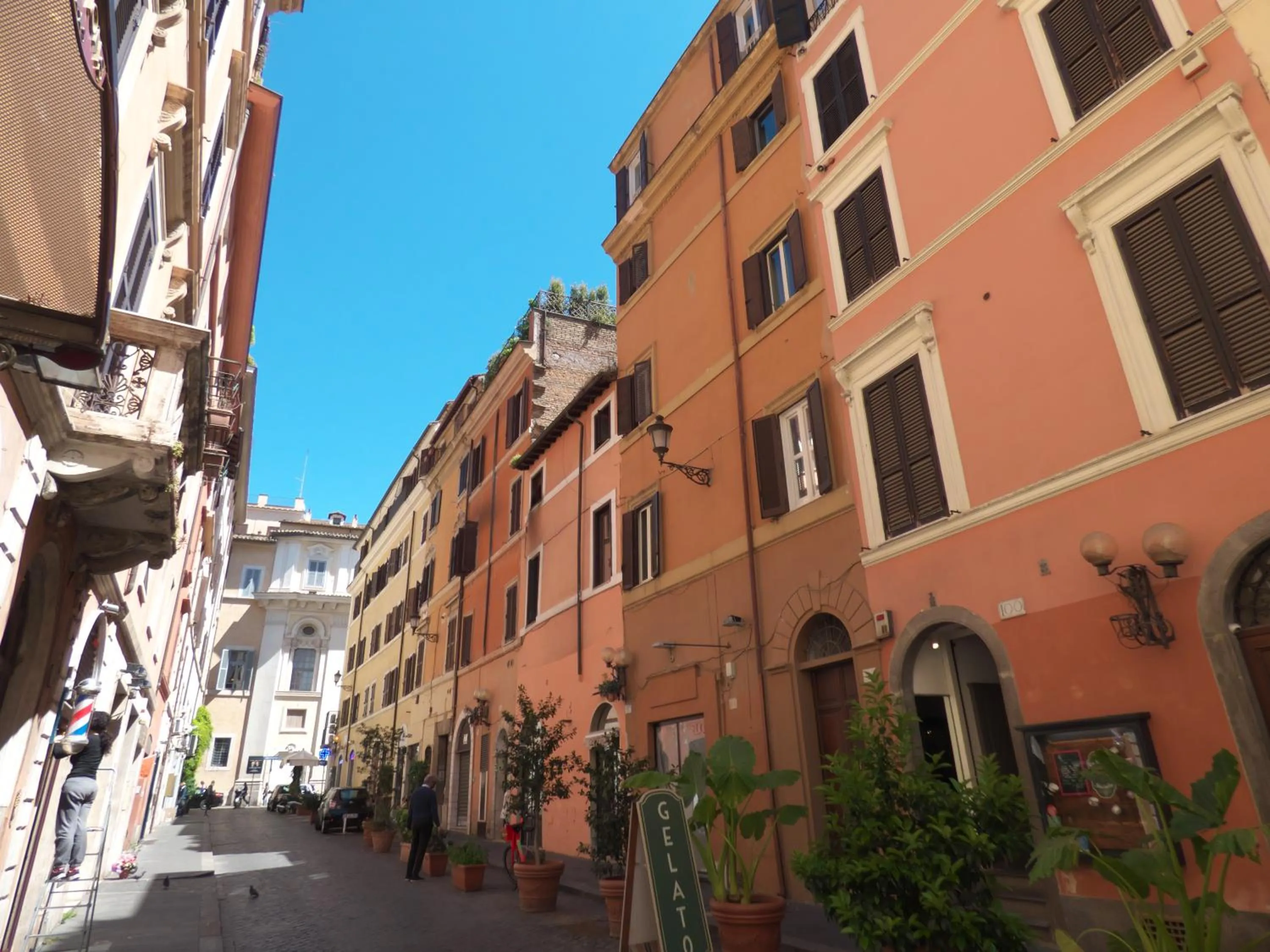 Vite 99 spanish steps room