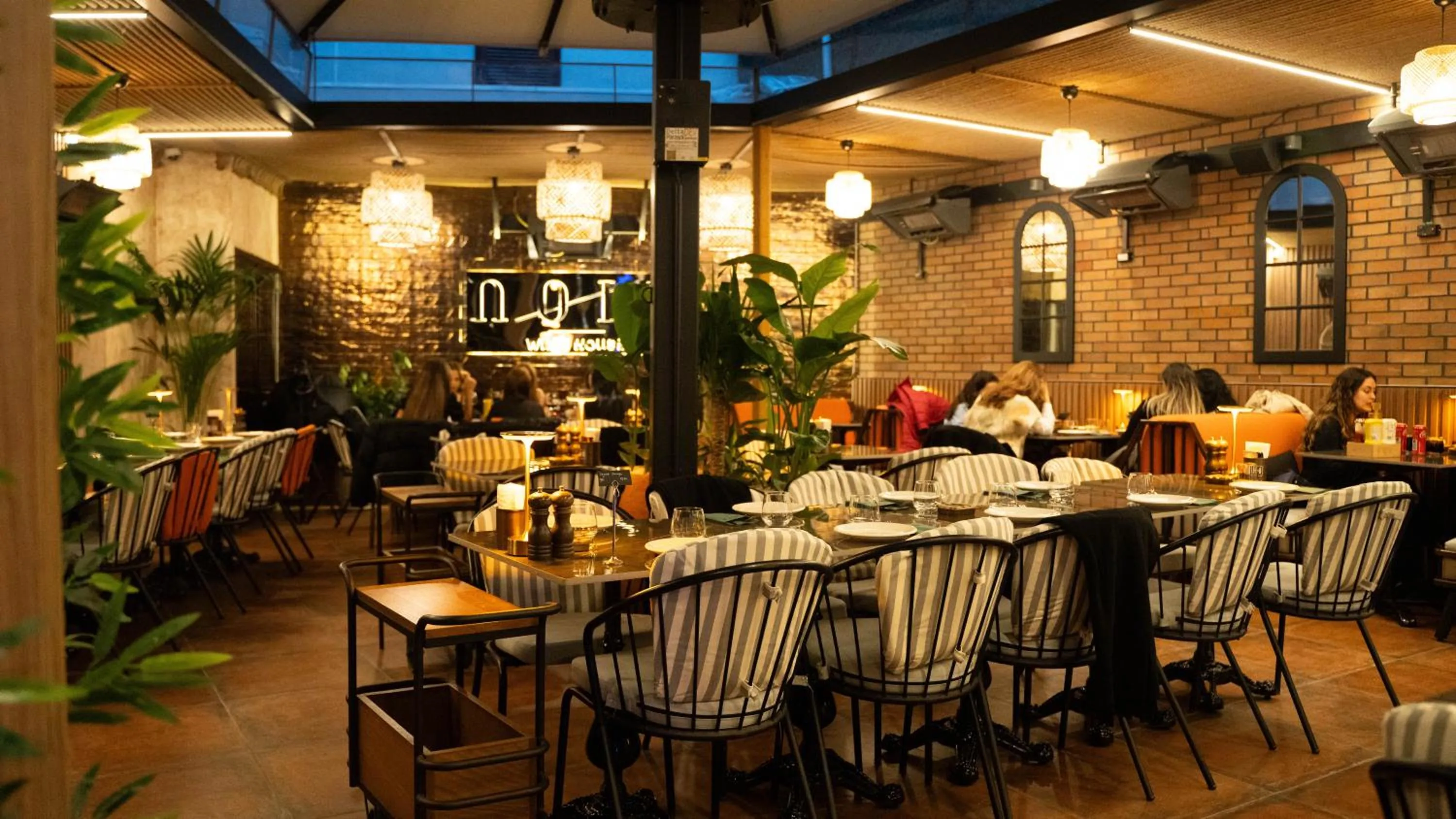 Restaurant/places to eat in BANDIRMA PALAS OTEL