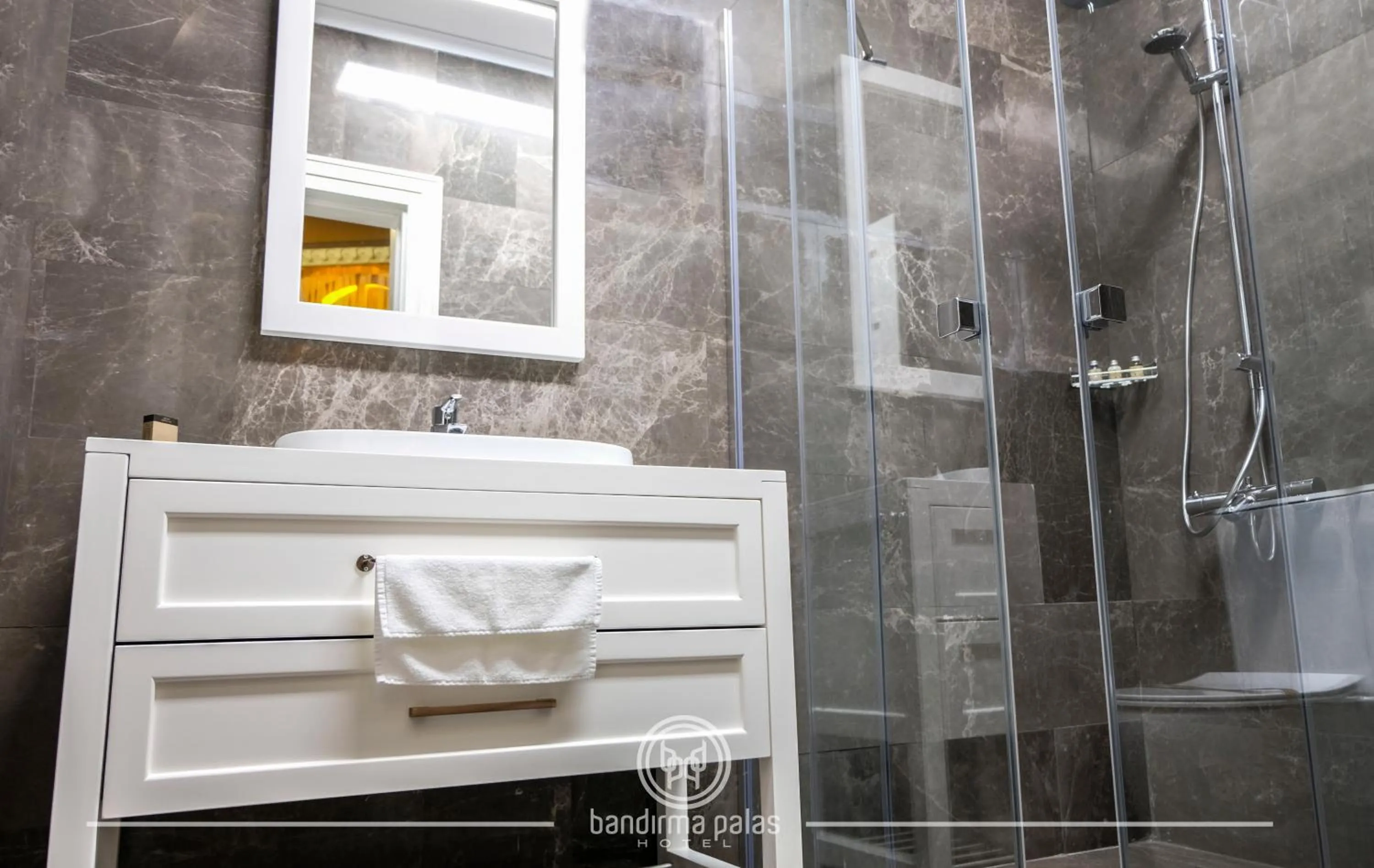 Bathroom in BANDIRMA PALAS OTEL