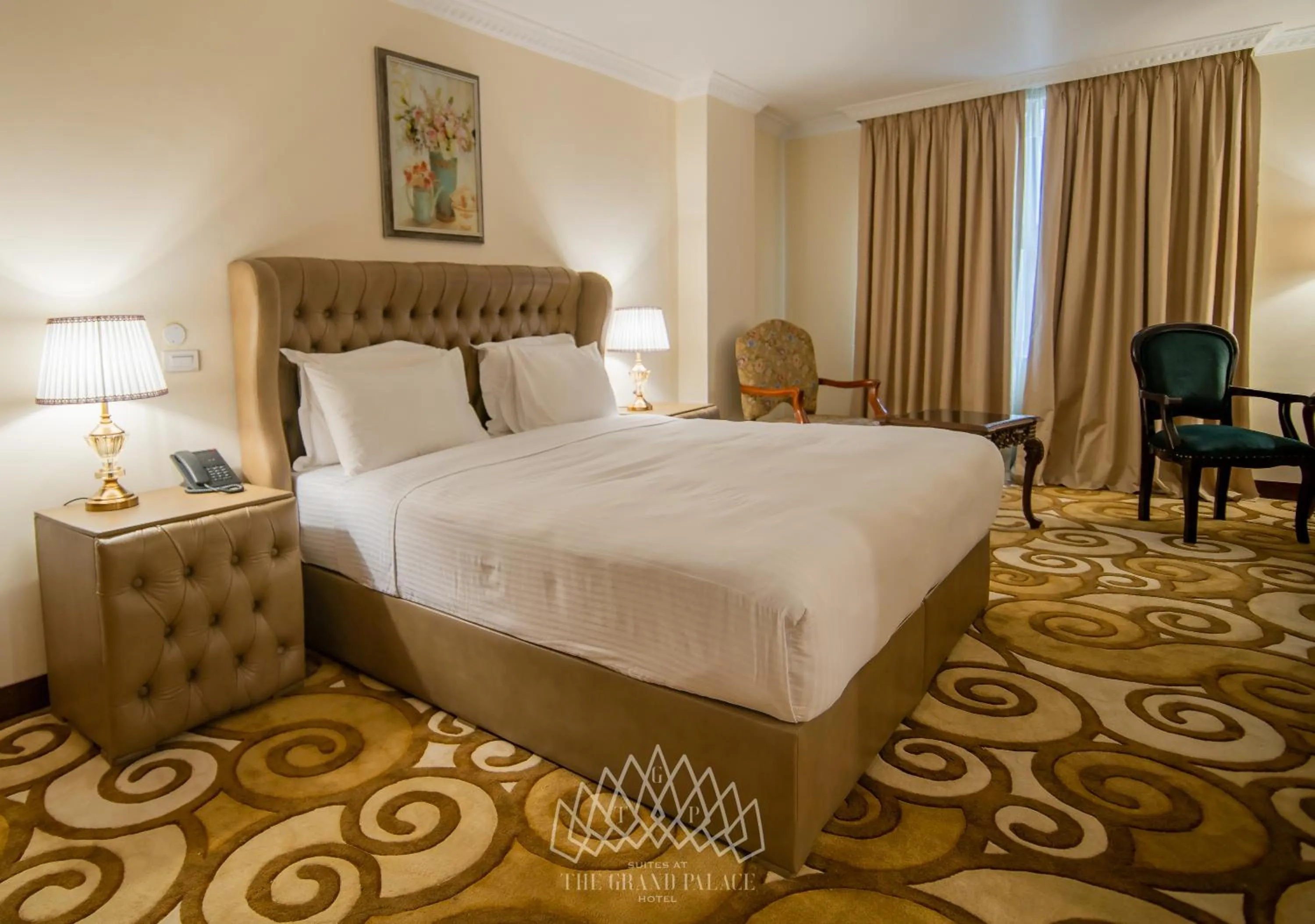 Bedroom, Bed in The Grand Palace Hotel