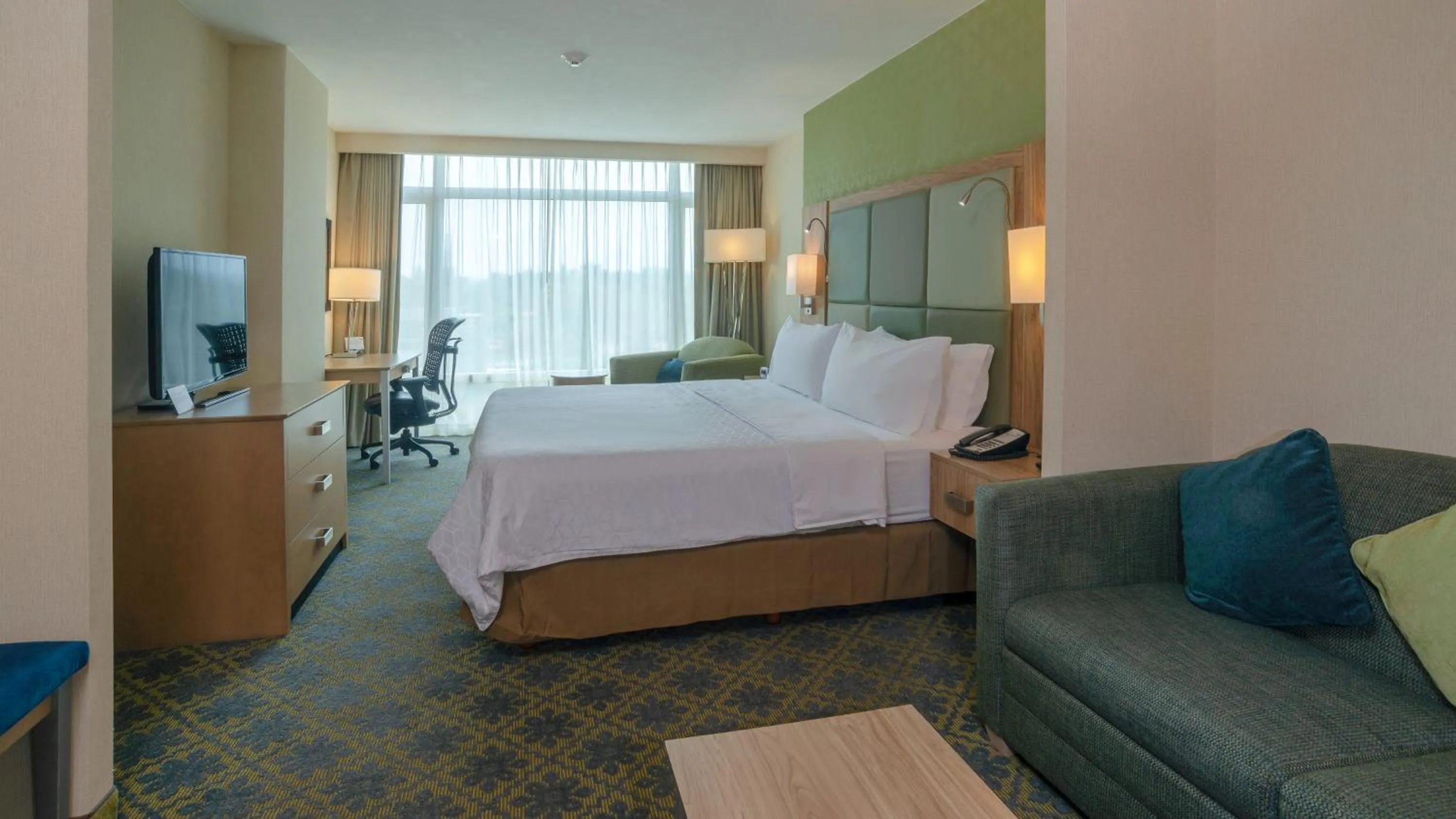 Bedroom, Bed in Holiday Inn Express & Suites Cuernavaca by IHG