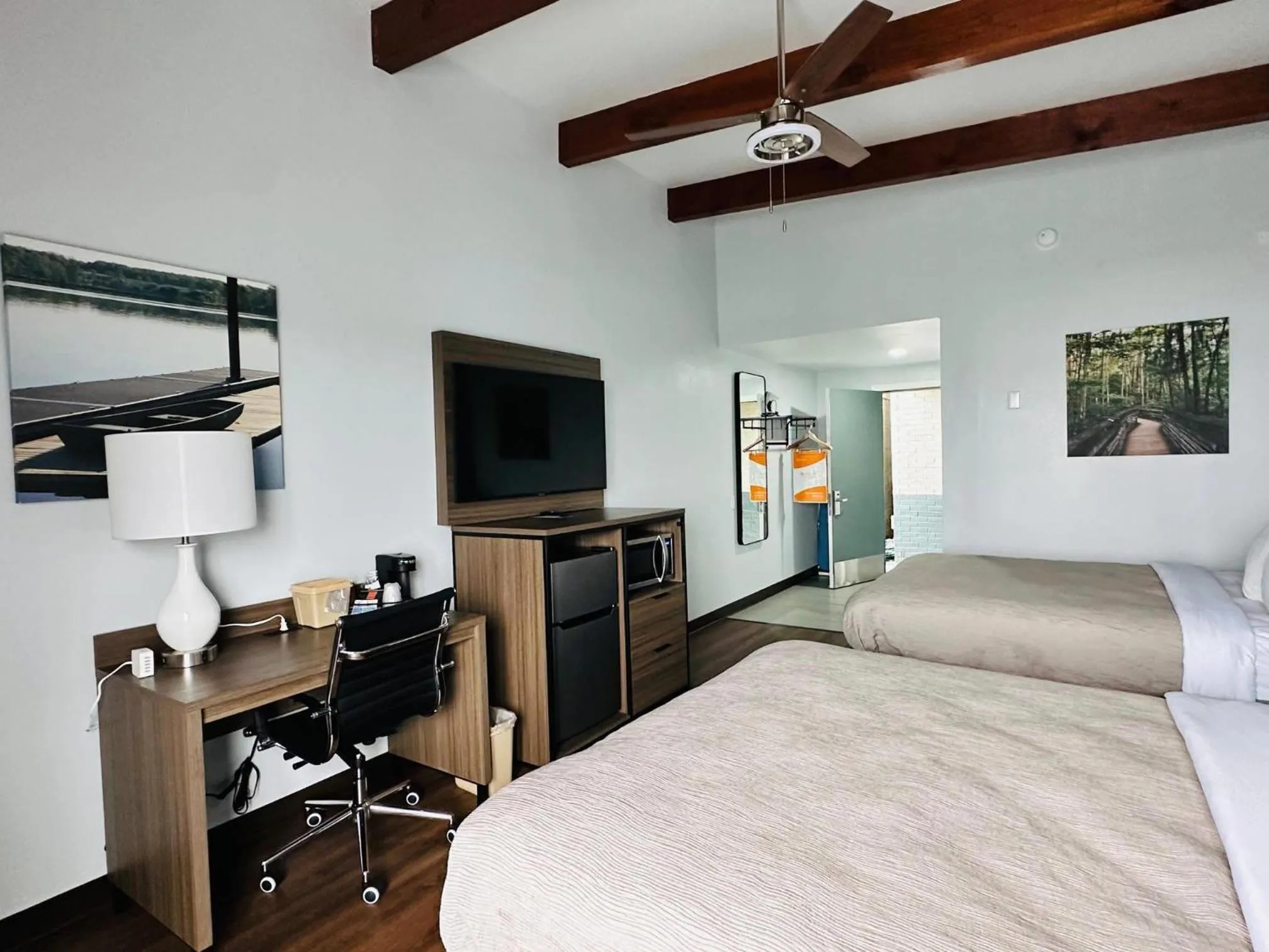 Bedroom, Bed in Quality Inn - On The Lake Clarksville-Boydton