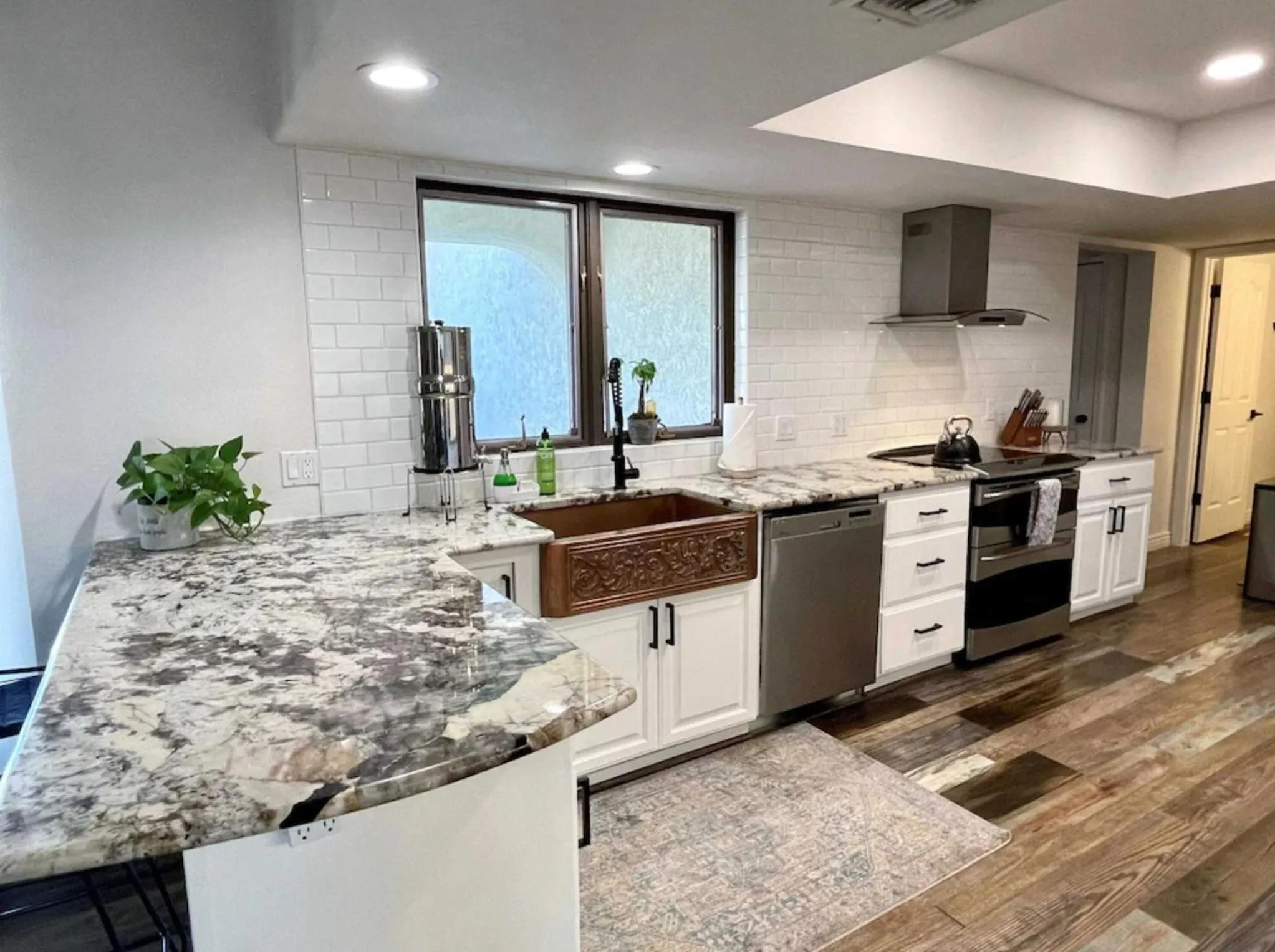 Trendy Desert Getaway Pool, Spa, Game Room