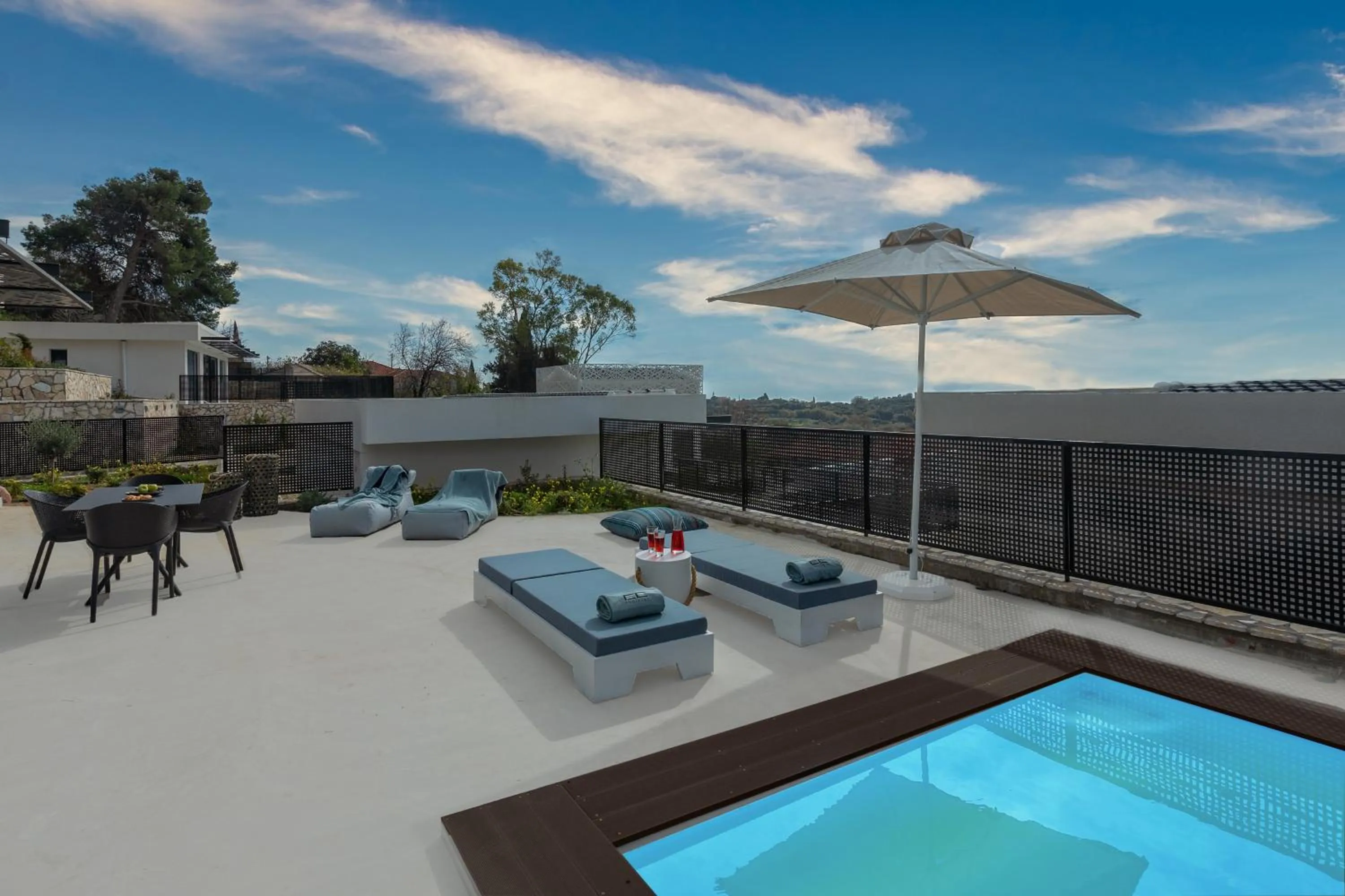 Swimming pool in Erolidae Villas