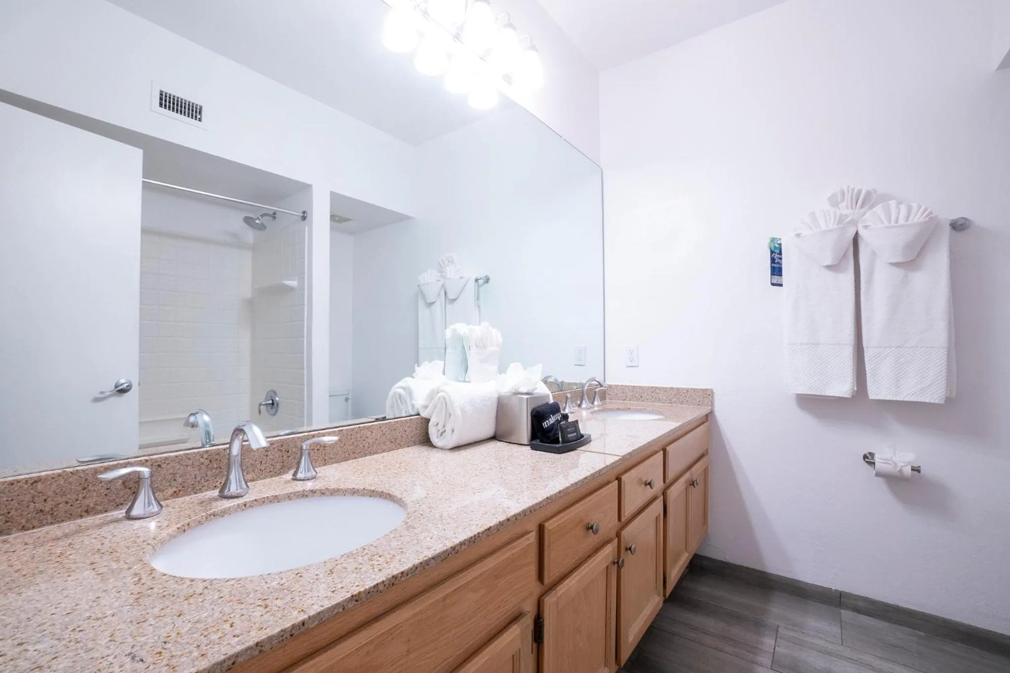 Bathroom in Vista Mirage Resort