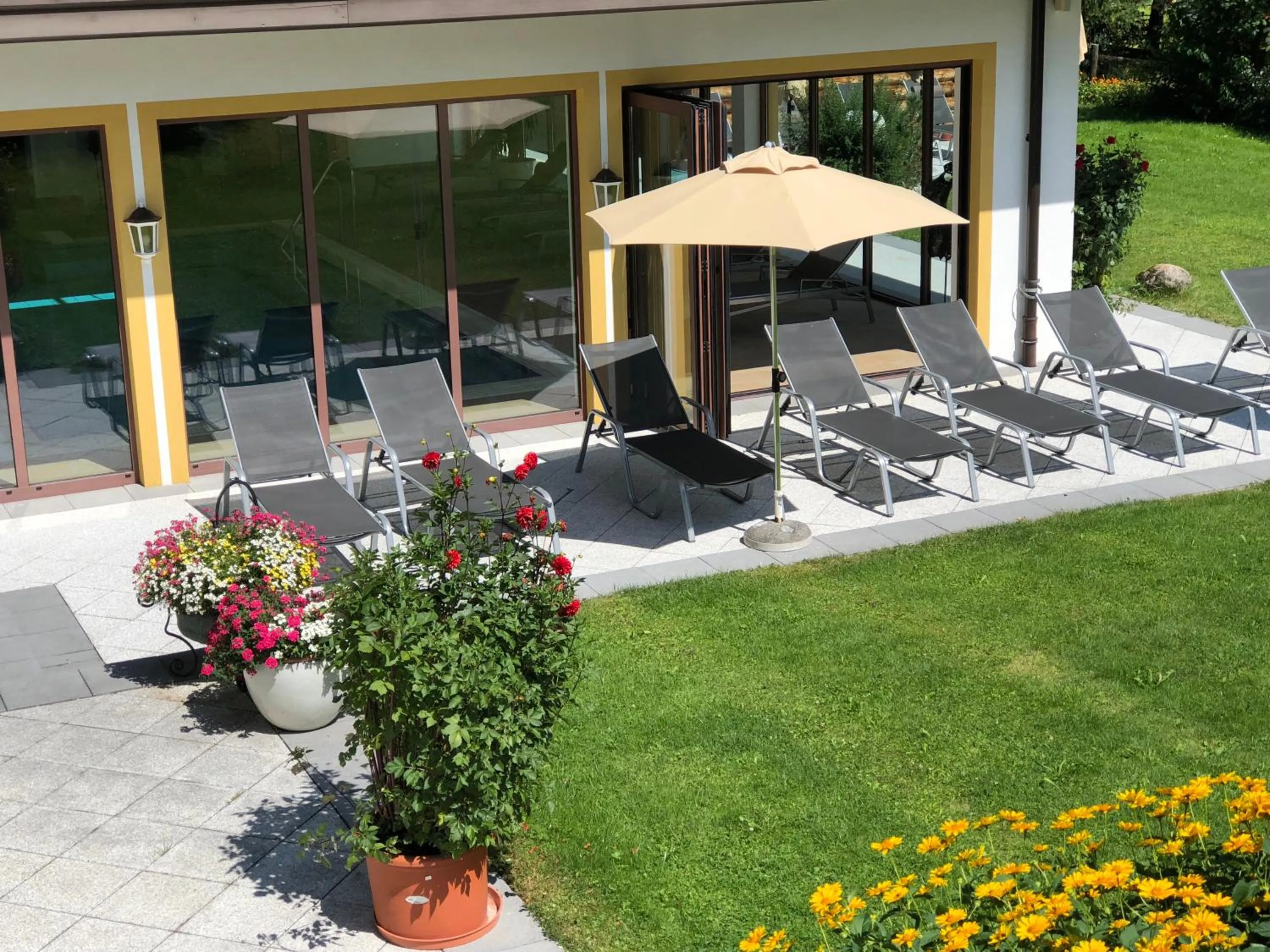 Garden in Brugger's Genießerhotel Lanersbacherhof