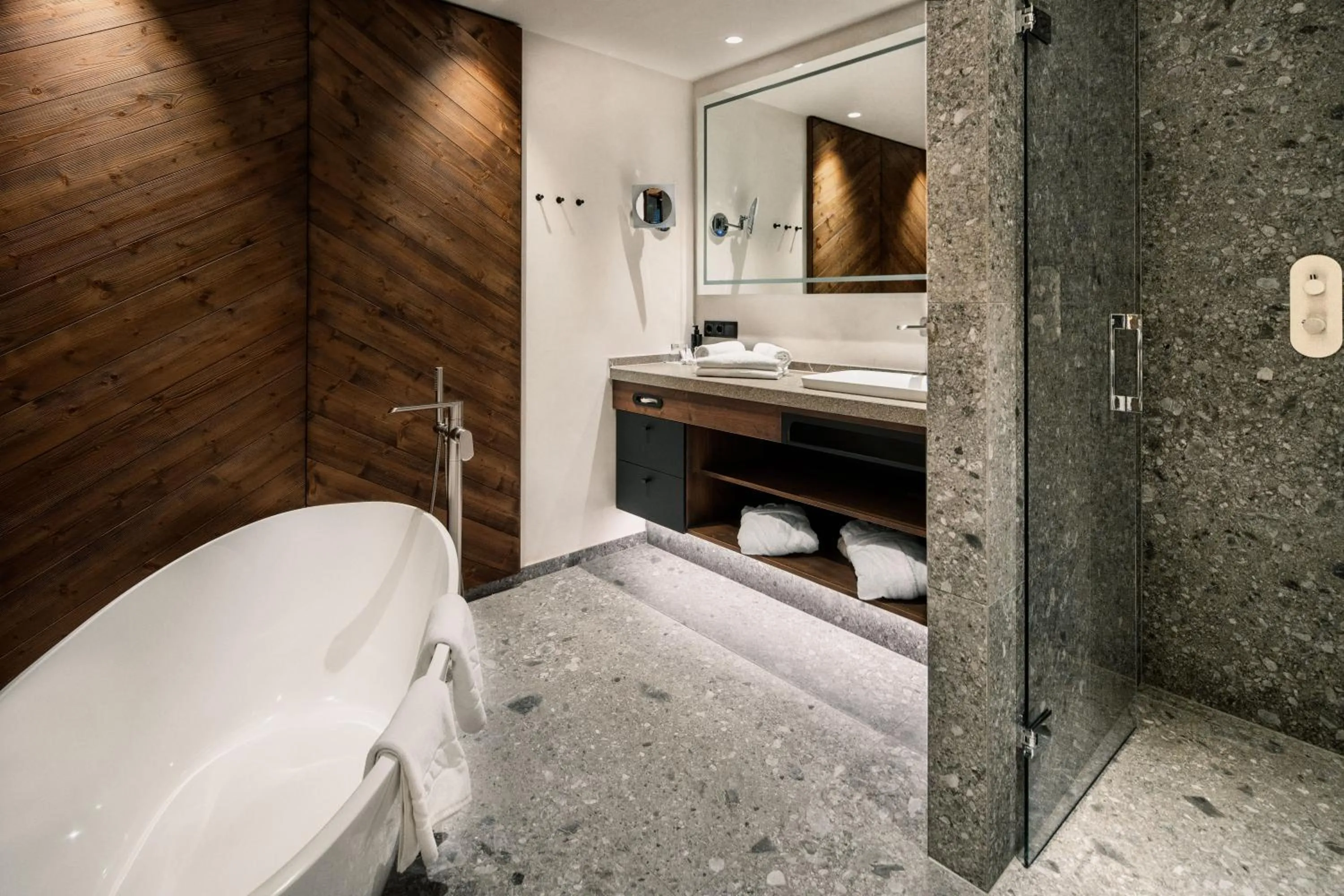 Photo of the whole room in Brugger's Genießerhotel Lanersbacherhof