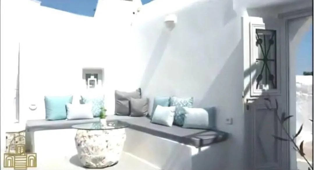 Golden Stone Santorini Suites