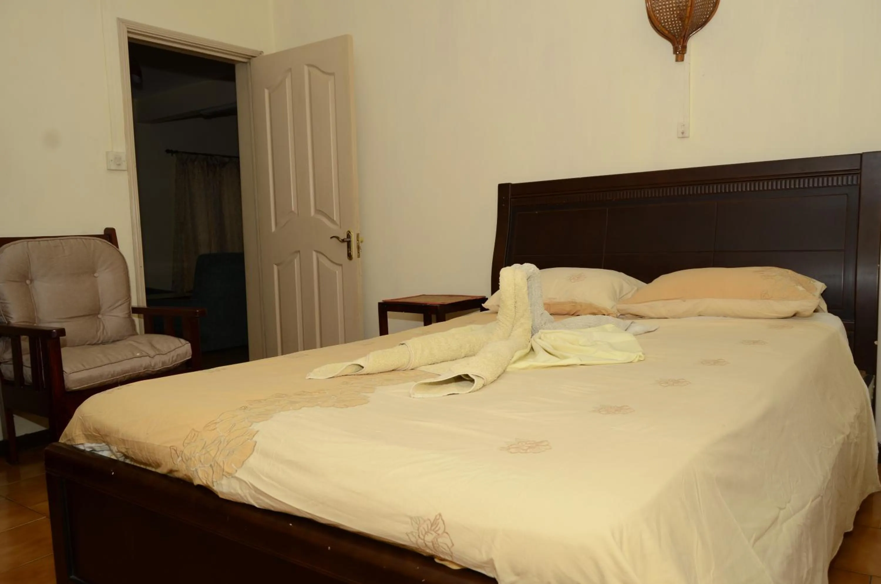 Bedroom, Bed in Dookee House