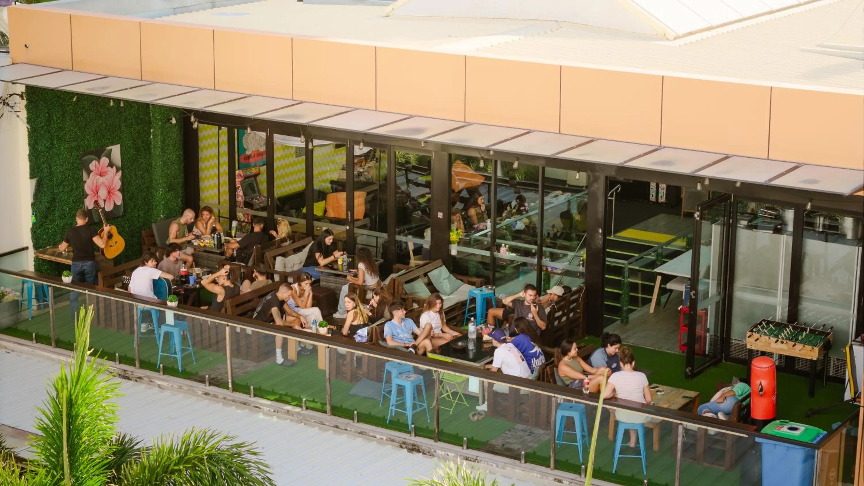 Balcony/Terrace in Tequila Sunrise Hostel Surfers Paradise