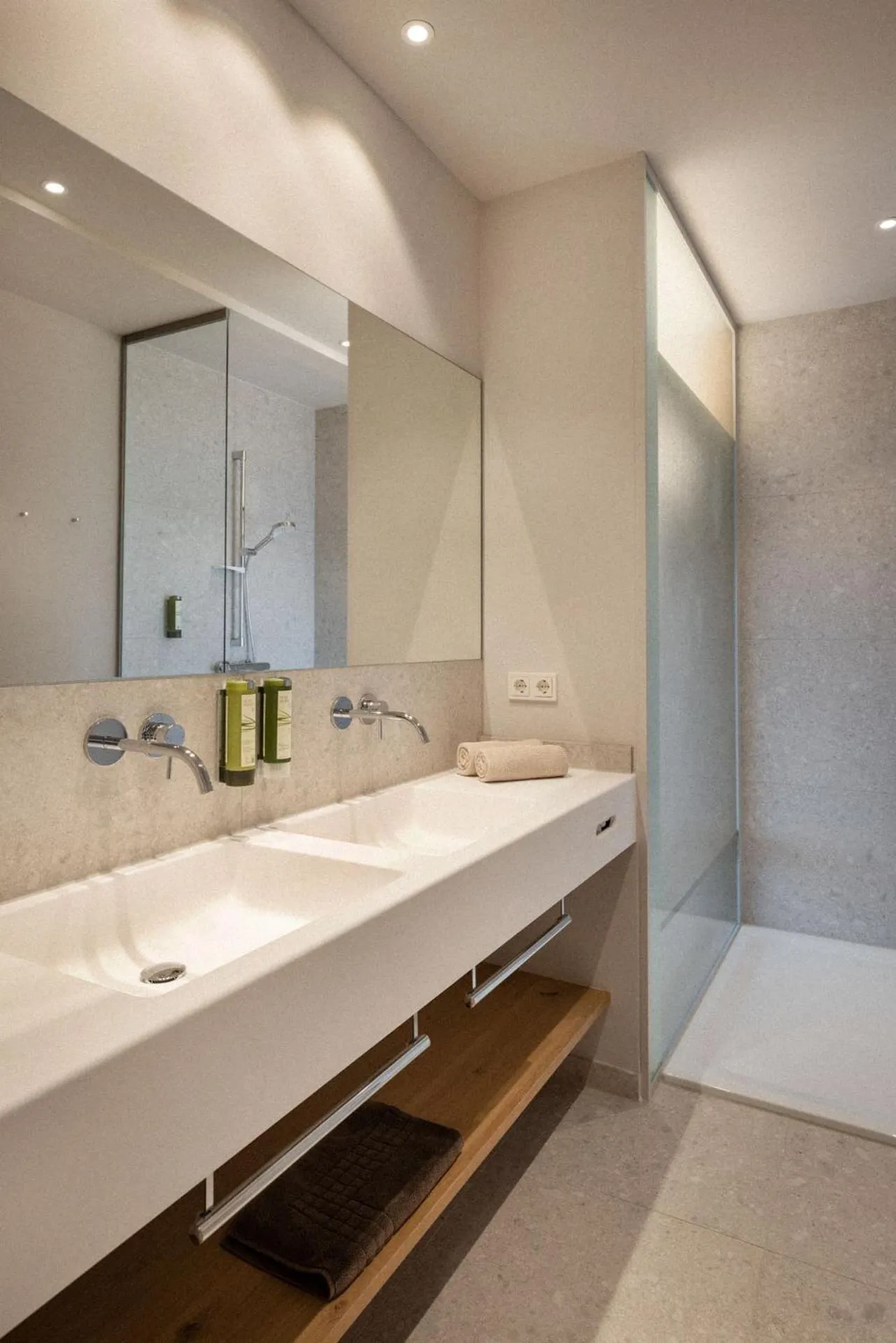 Shower in Heilthermen Resort Bad Waltersdorf