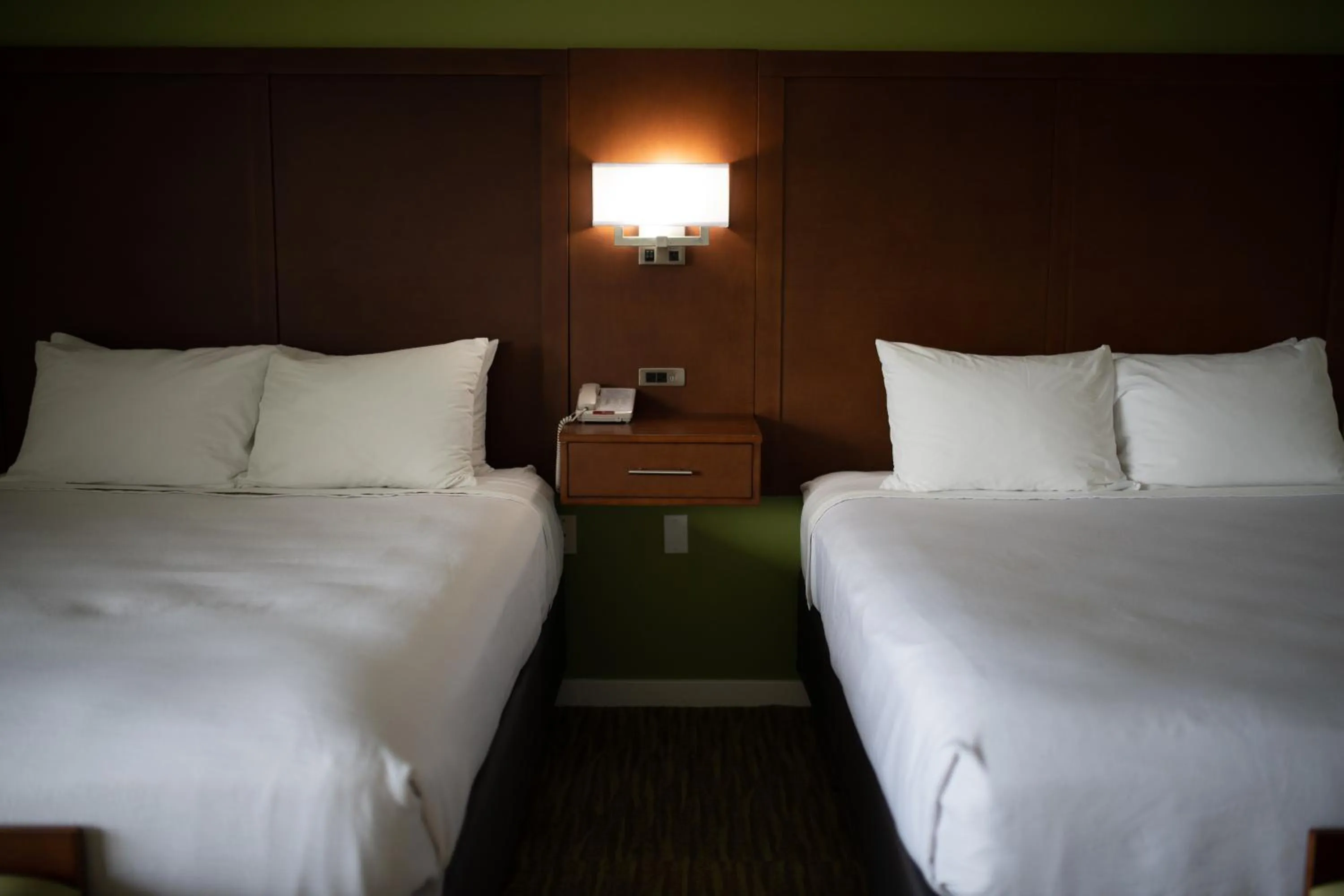 Bed in Ledges By the Bay