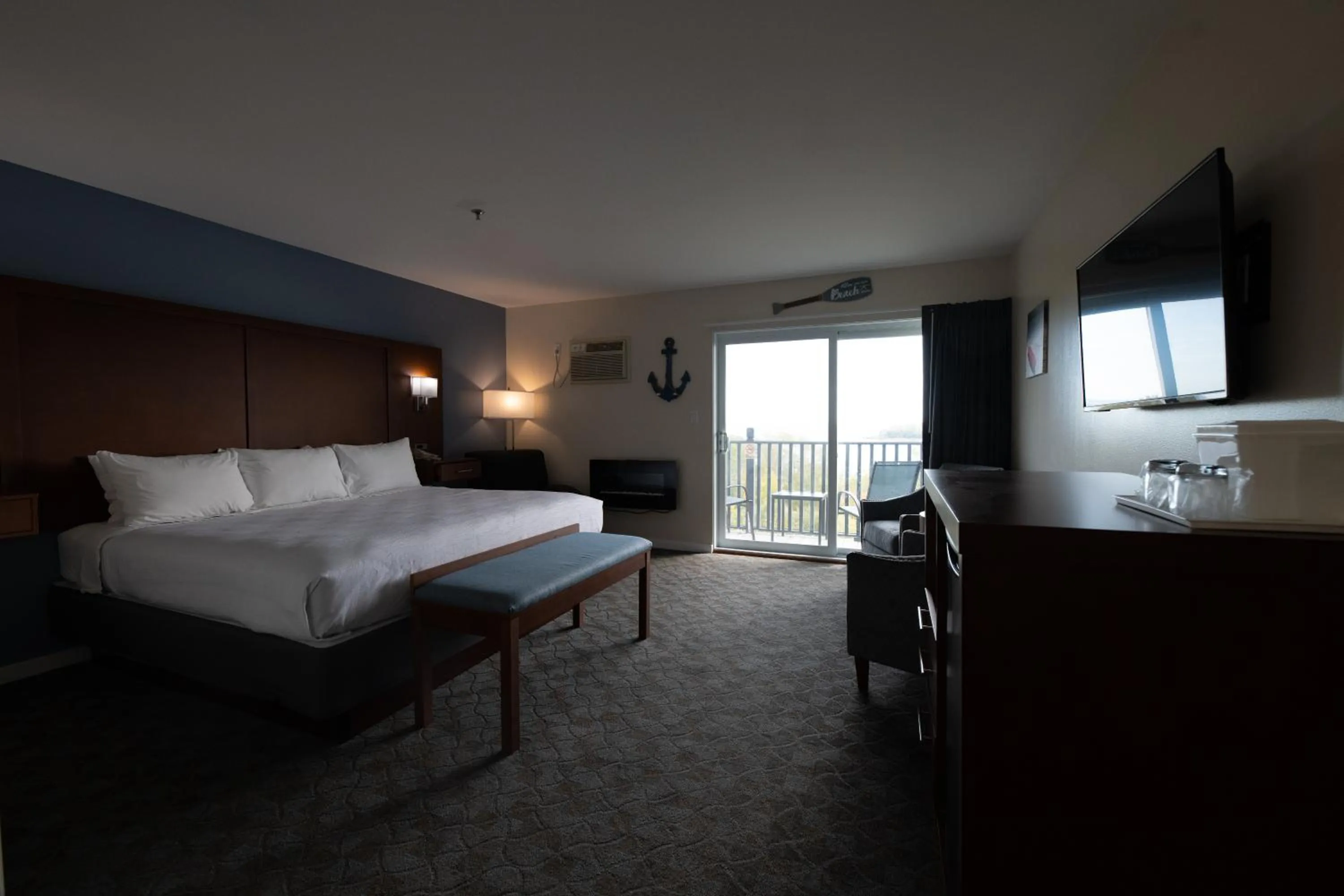 Bed in Ledges By the Bay