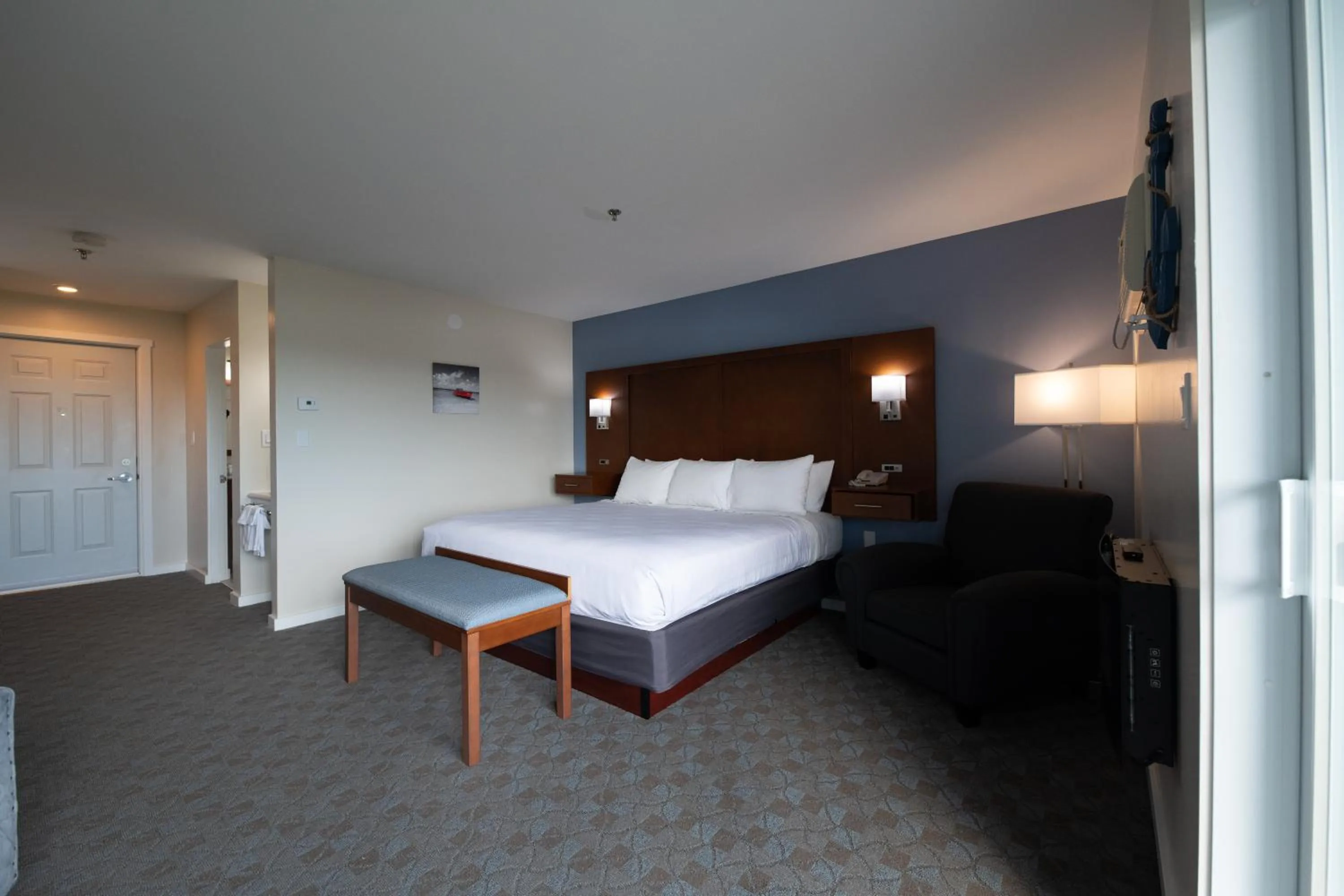 Bed in Ledges By the Bay