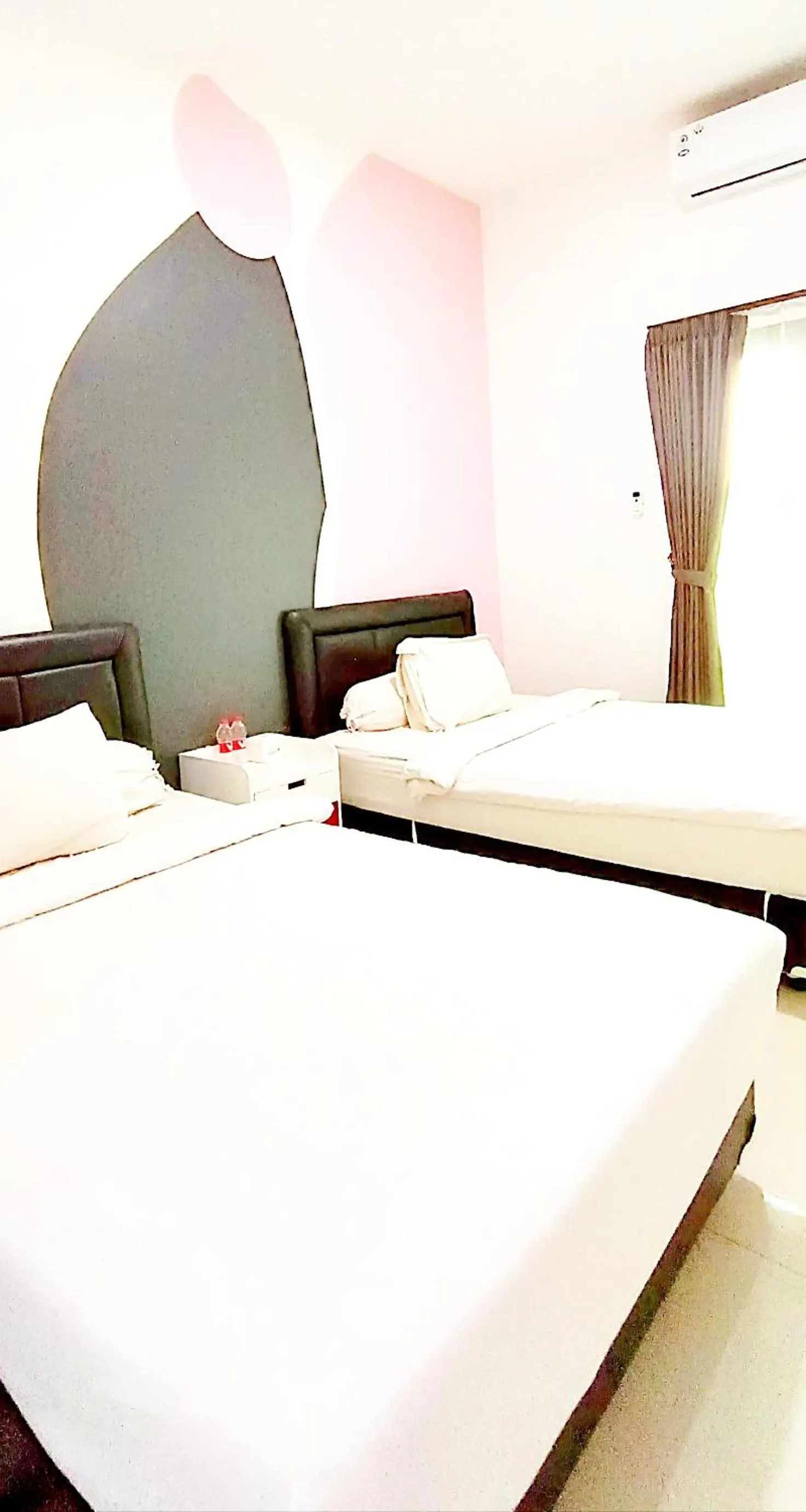 Bed in De Azka Style Syariah