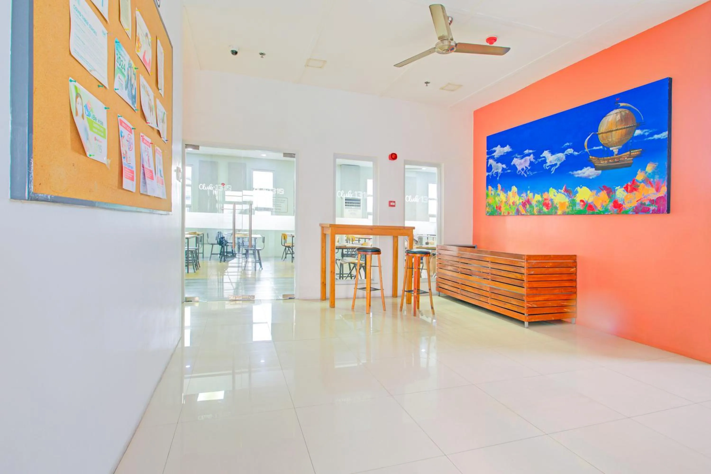 fireplace in Collection O Metro Manila near University Belt formerly 1318 Residences