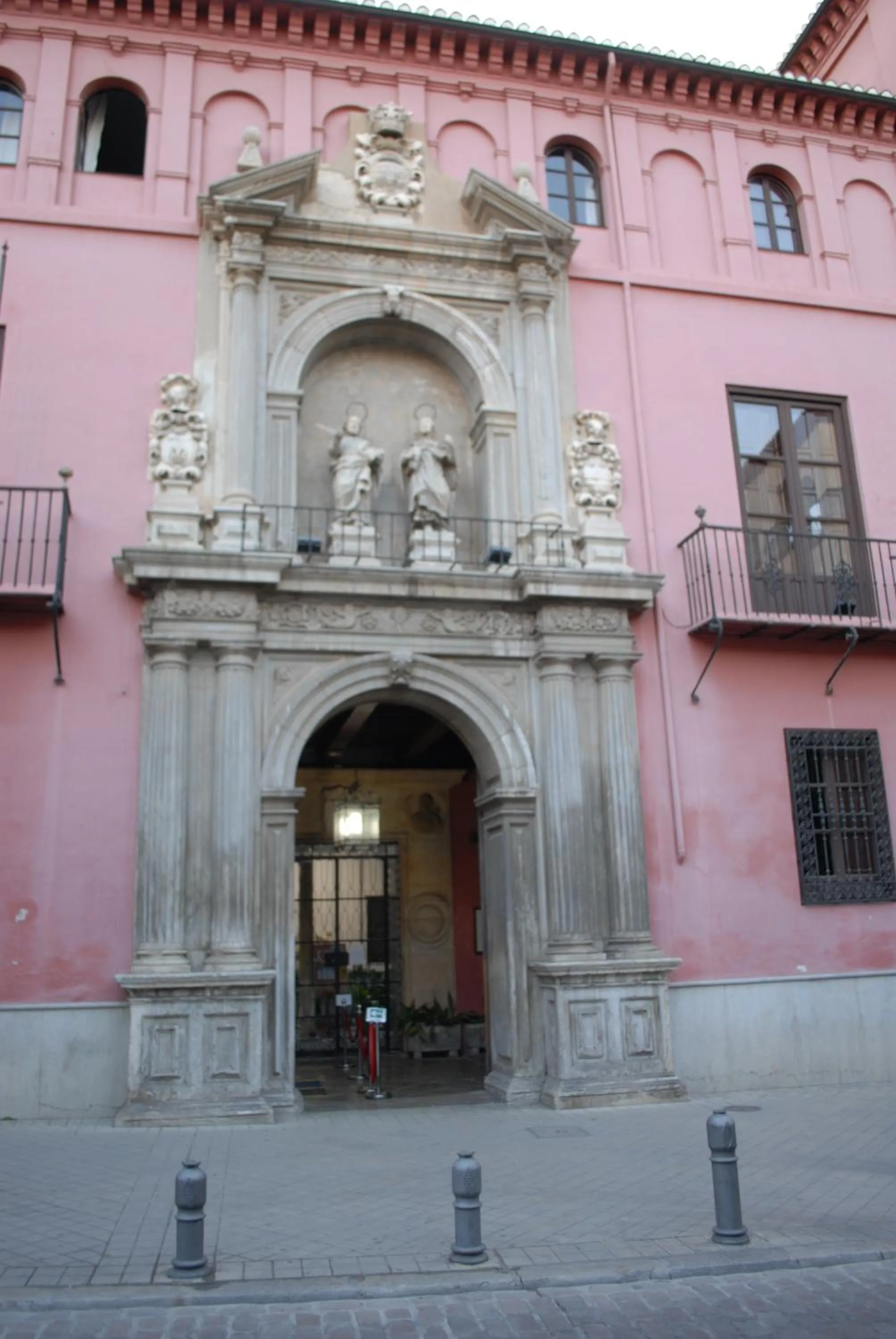 Nearby landmark in La Perla Granada Suites