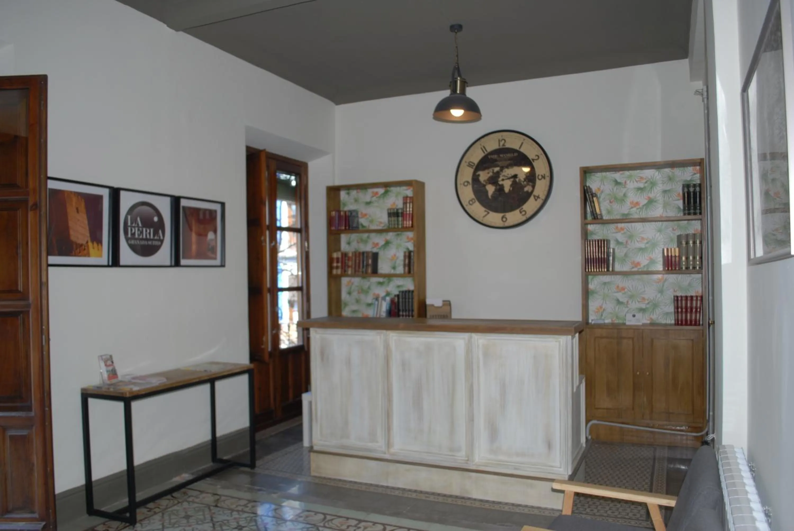 Lobby or reception in La Perla Granada Suites