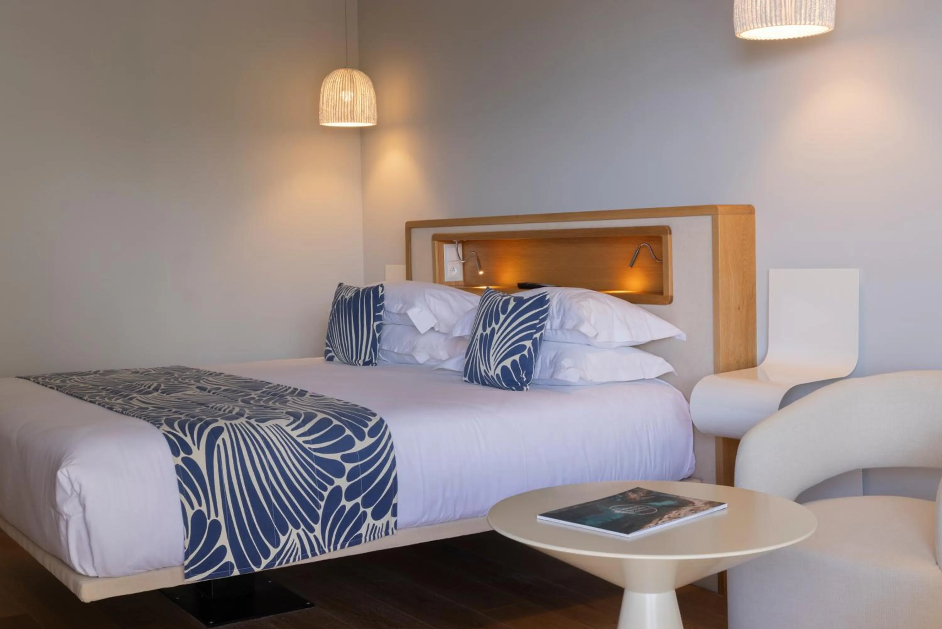 Bedroom, Bed in Hotel & Spa Kasano Calvi - Handwritten Collection