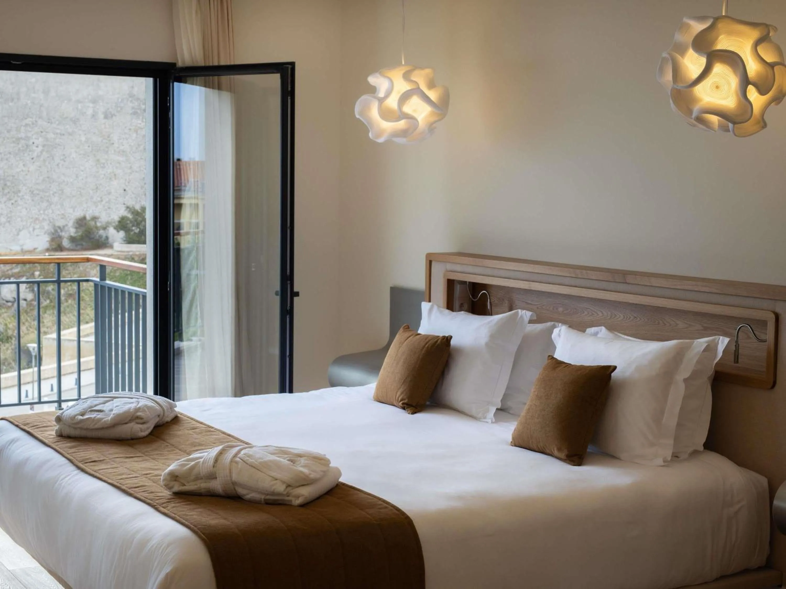 Bedroom, Bed in Hotel & Spa Kasano Calvi - Handwritten Collection