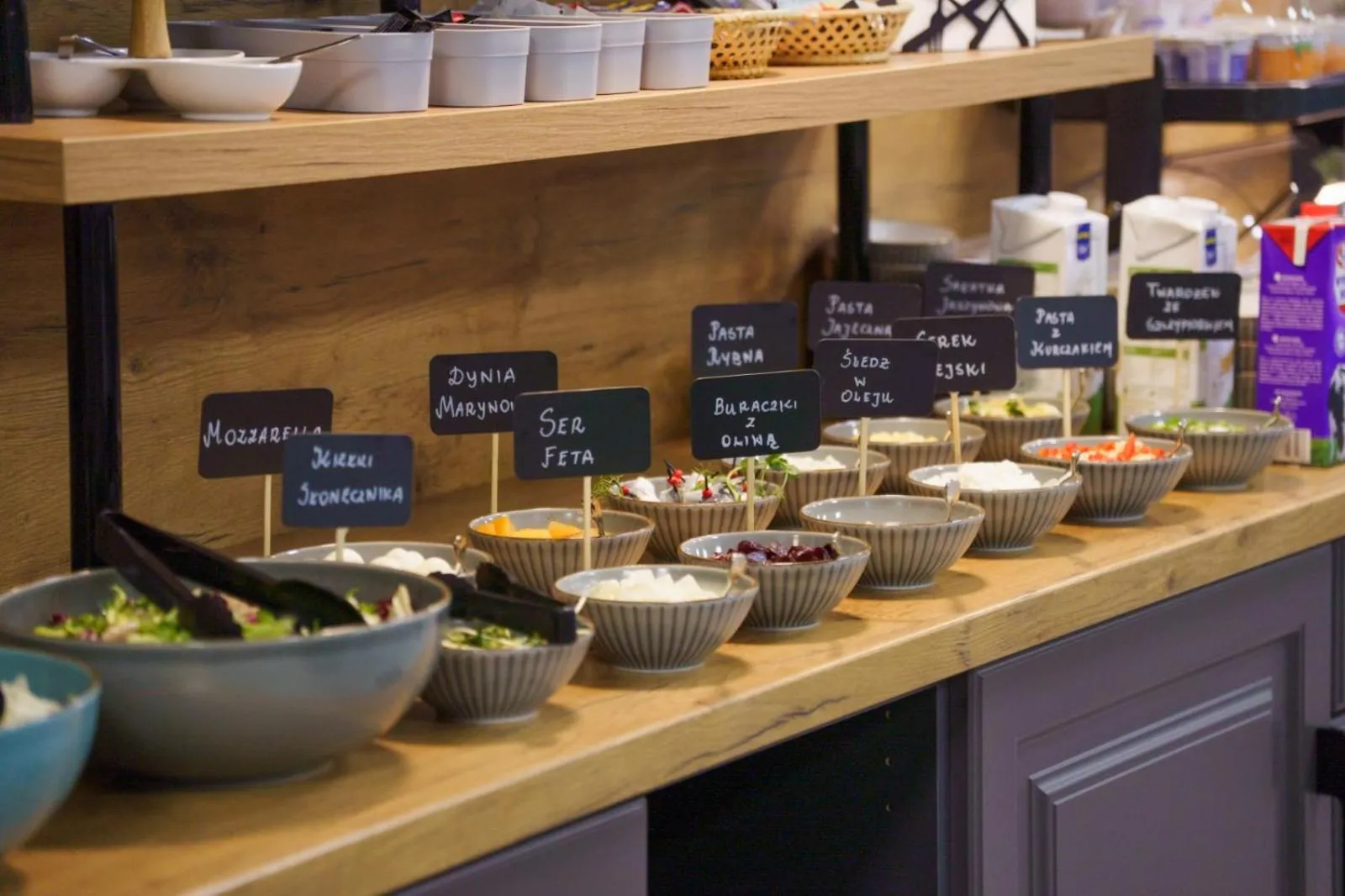 Food and drinks in Hotel 107